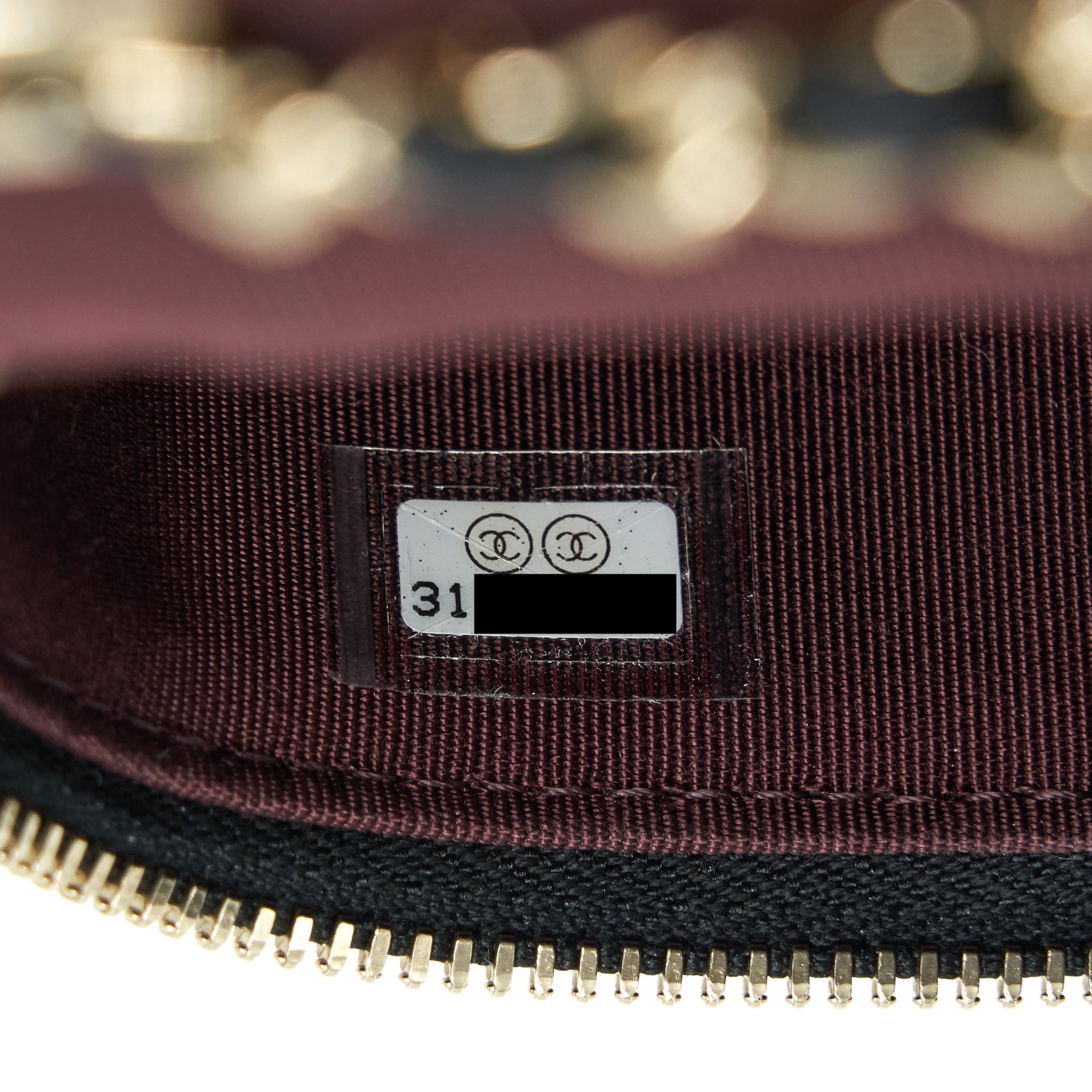 chanel-mini-vanity-caviar-in-black-lghw