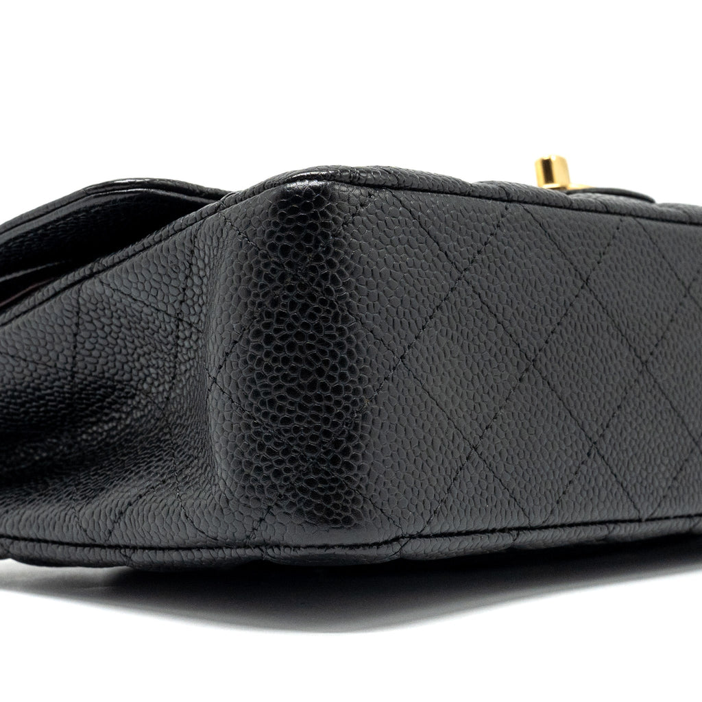 chanel-medium-classic-double-flap-bag-caviar-black-ghw-18
