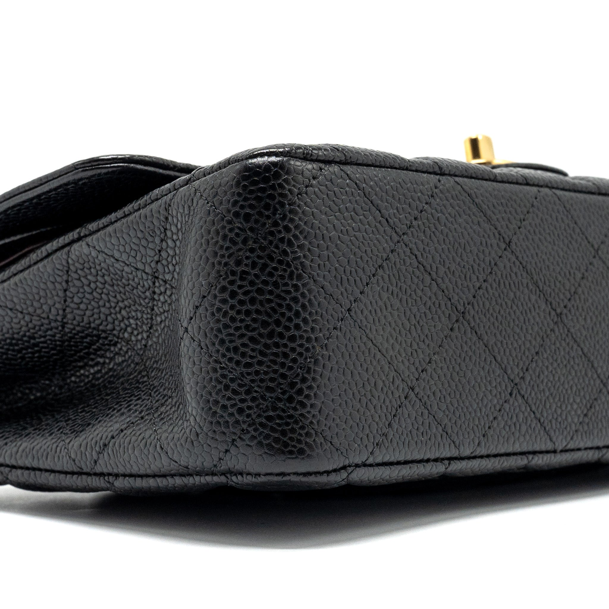 chanel-medium-classic-double-flap-bag-caviar-black-ghw-18