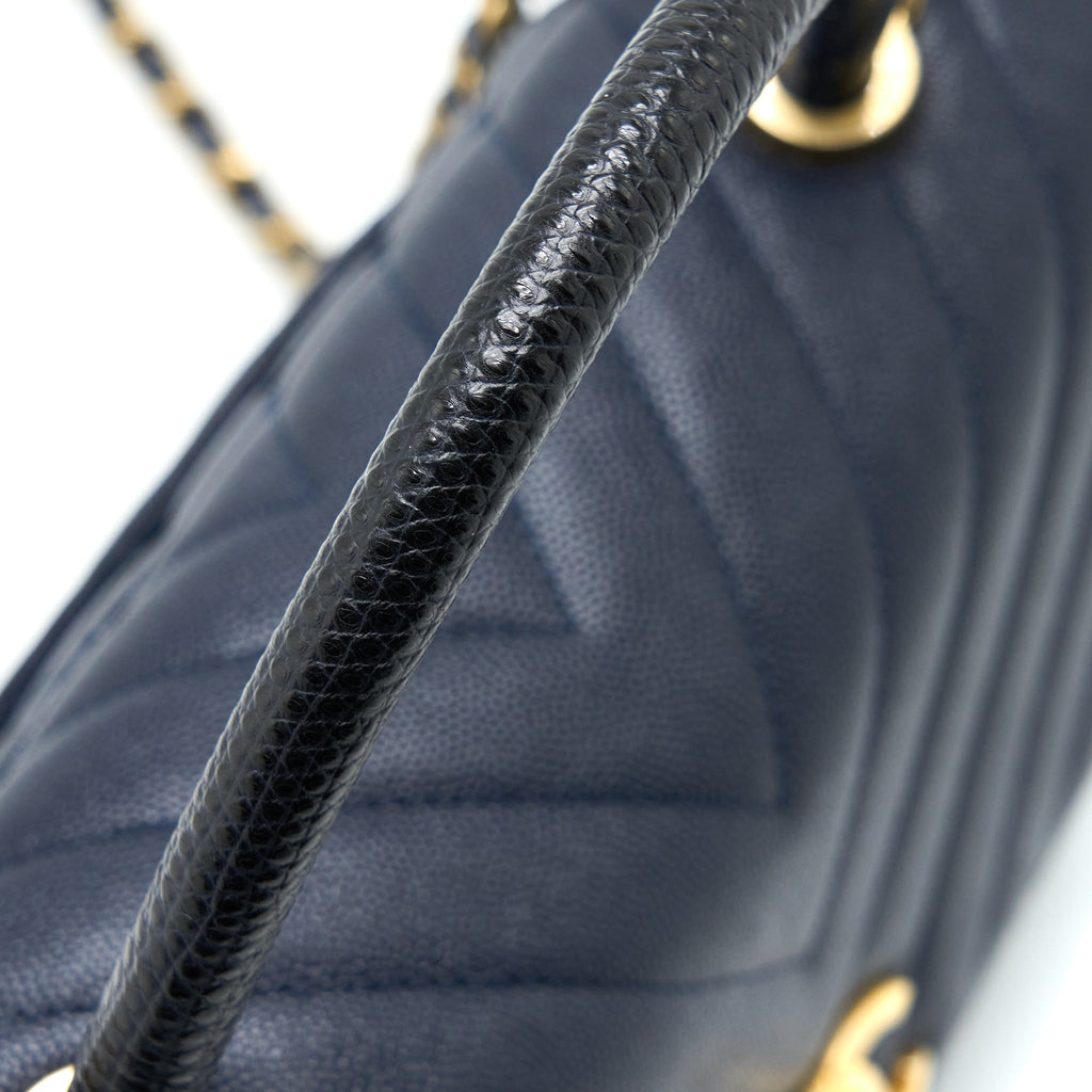 chanel-medium-chevron-coco-handle-bag-caviar-with-lizard-handle-navy-brushed-ghw