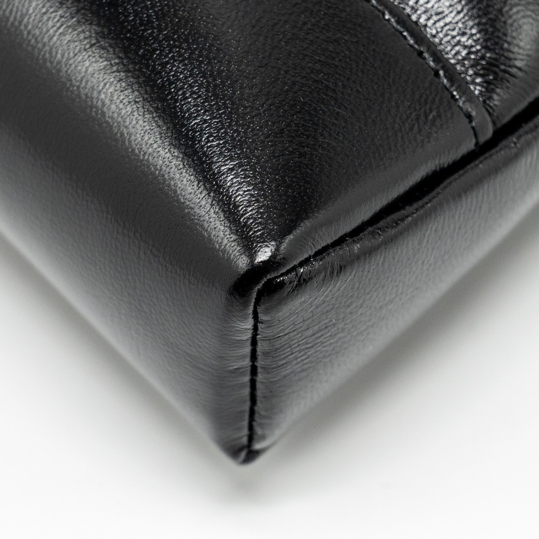 chanel-mini-31-clutch-with-chain-shiny-lambskin-black-lghw-microchip-copy-1