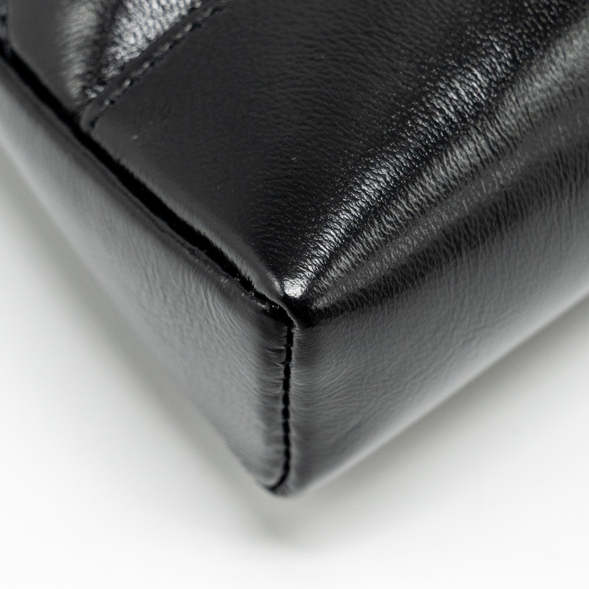 chanel-mini-31-clutch-with-chain-shiny-lambskin-black-lghw-microchip-copy-1