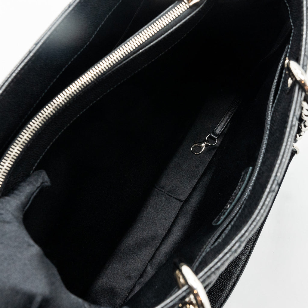 chanel-grand-shopping-tote-caviar-black-shw-1