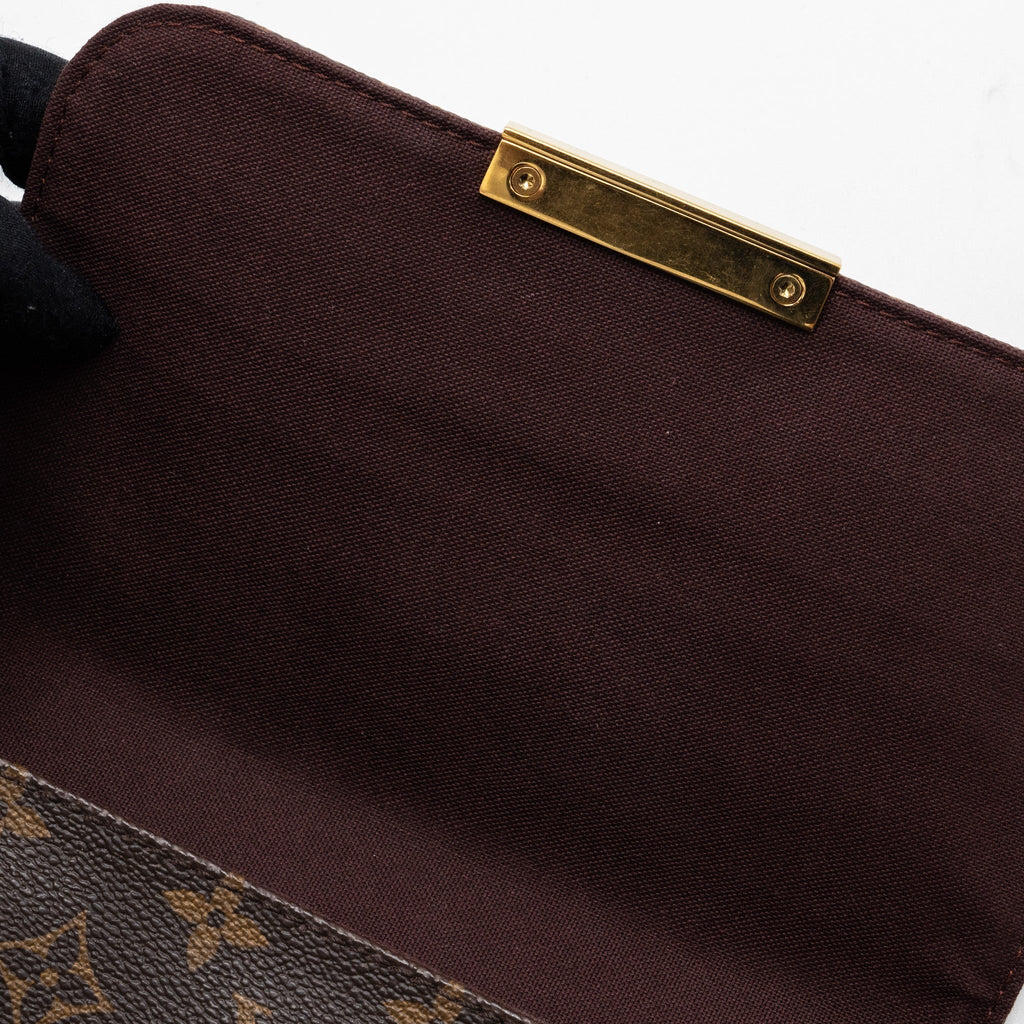 louis-vuitton-favourite-pm-bag-monogram-canvas-ghw-1
