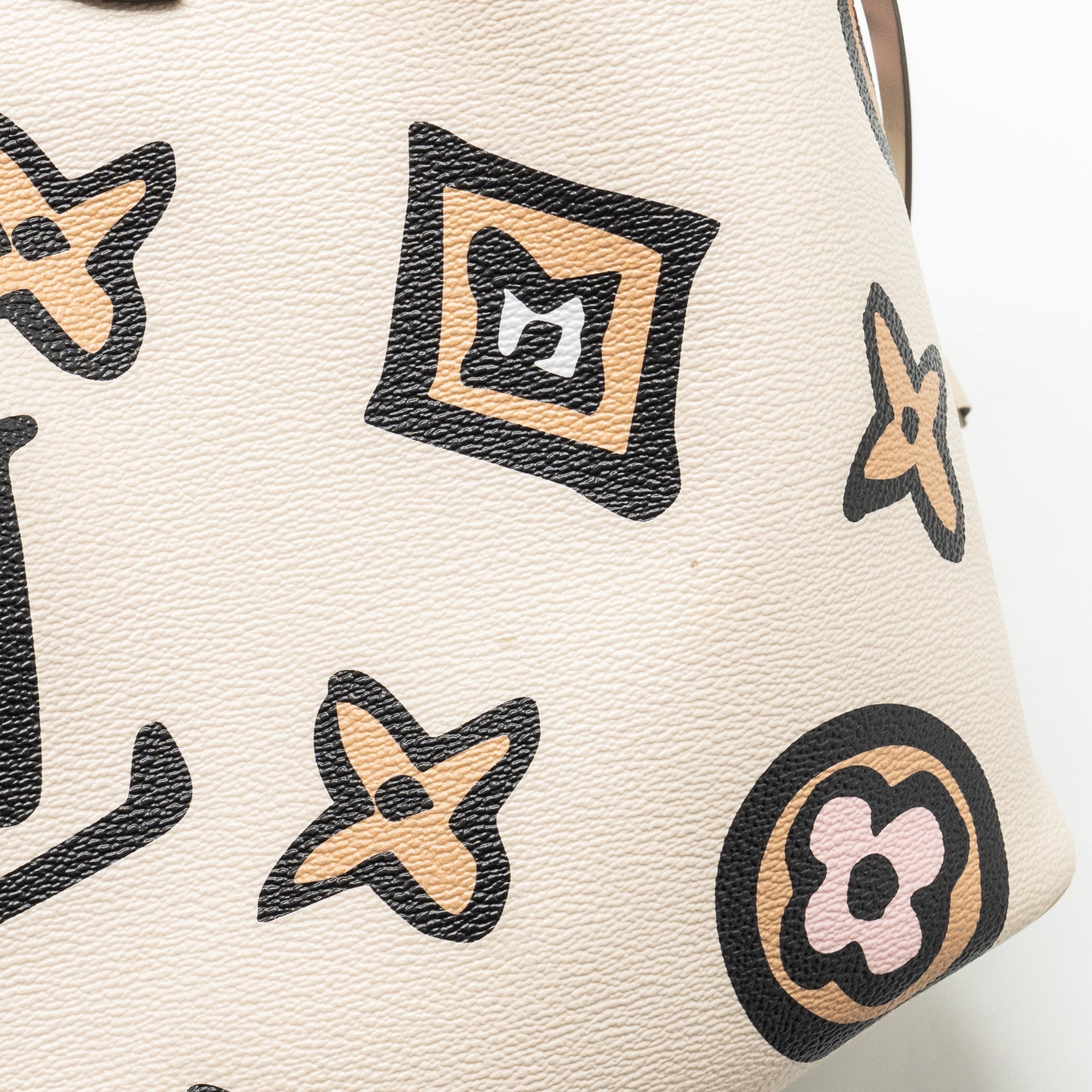 louis-vuitton-neverfull-mm-wild-at-heart-empreinte-cream-ghw