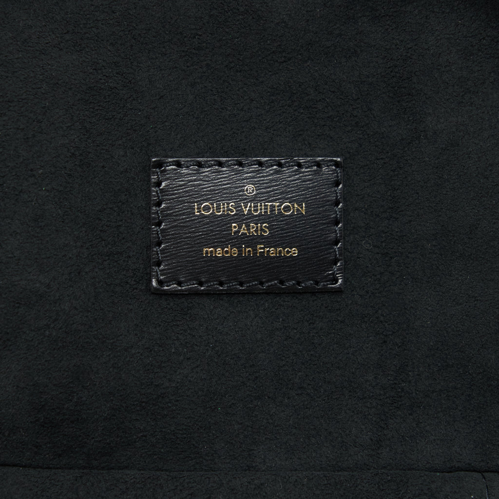 louis-vuitton-vanity-pm-monogram-canvas-year-2021-with-an-extra-twilly