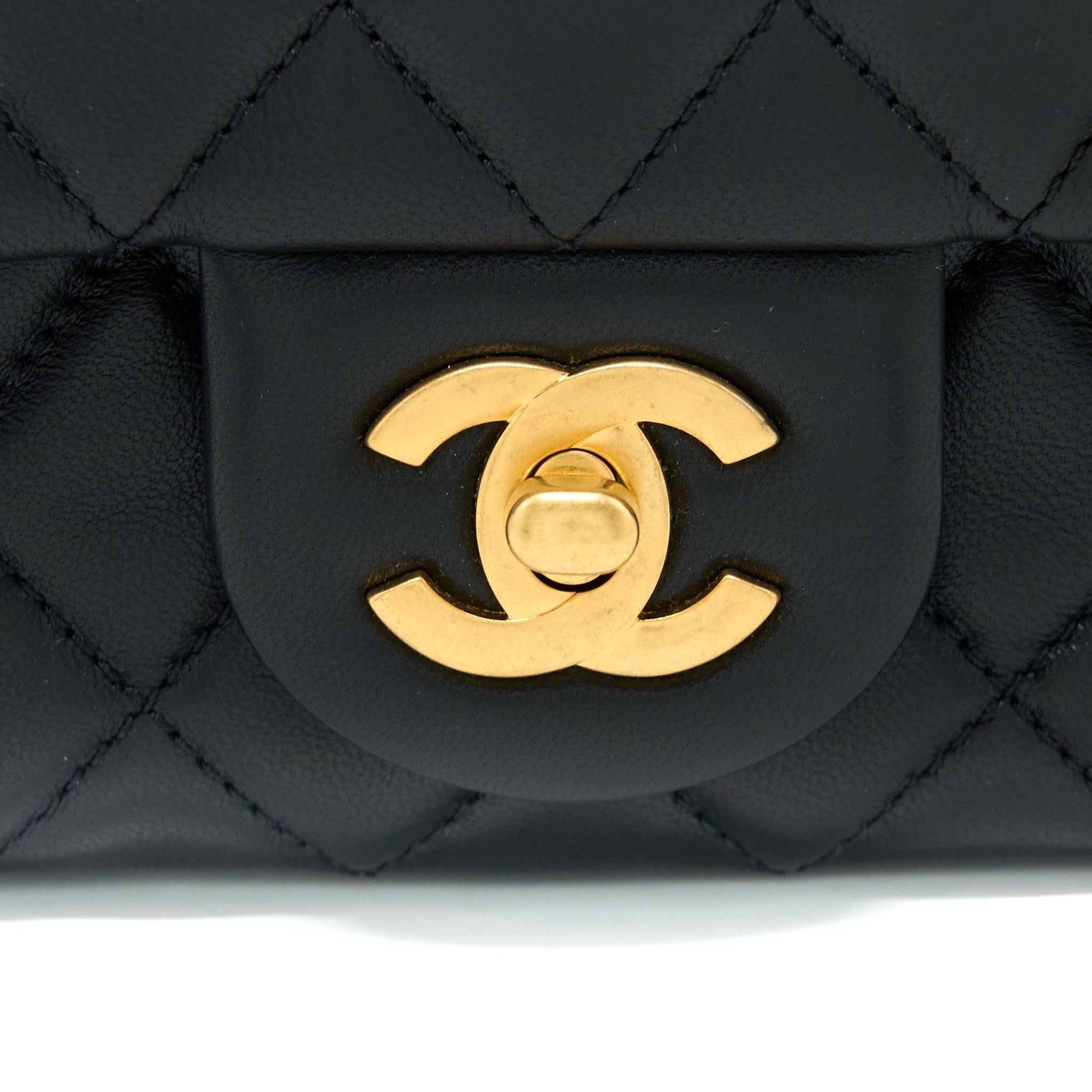 chanel-pearl-crush-mini-square-flap-bag-lambskin-black-ghw-microchip-3