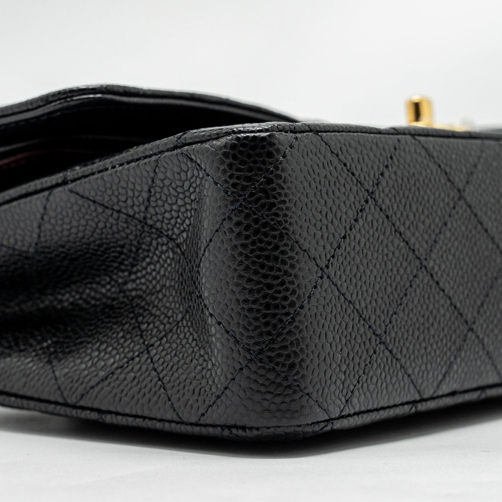 chanel-medium-classic-double-flap-bag-caviar-black-ghw-microchip-8