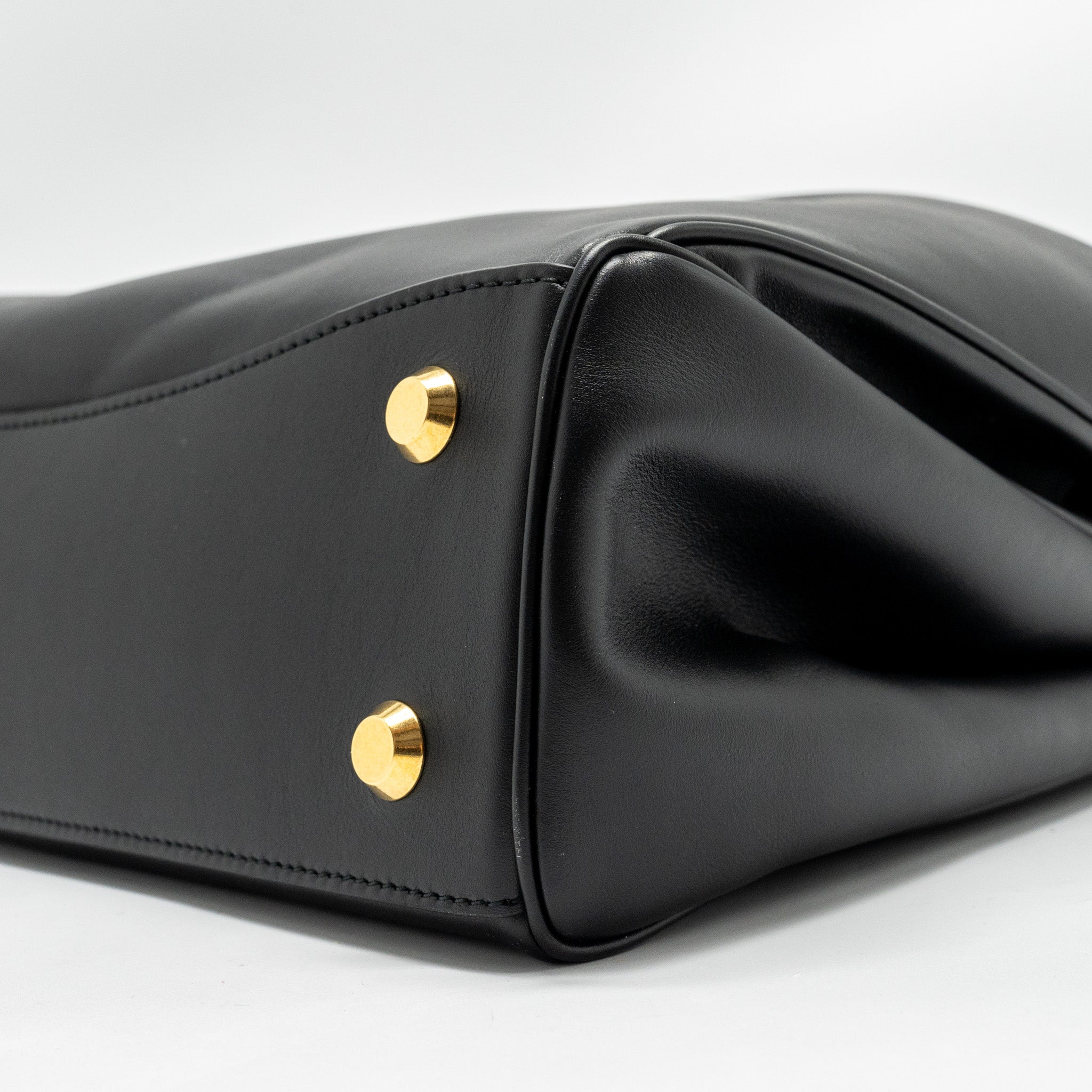 balenciaga-medium-rodeo-handbag-smooth-calfskin-black-ghw
