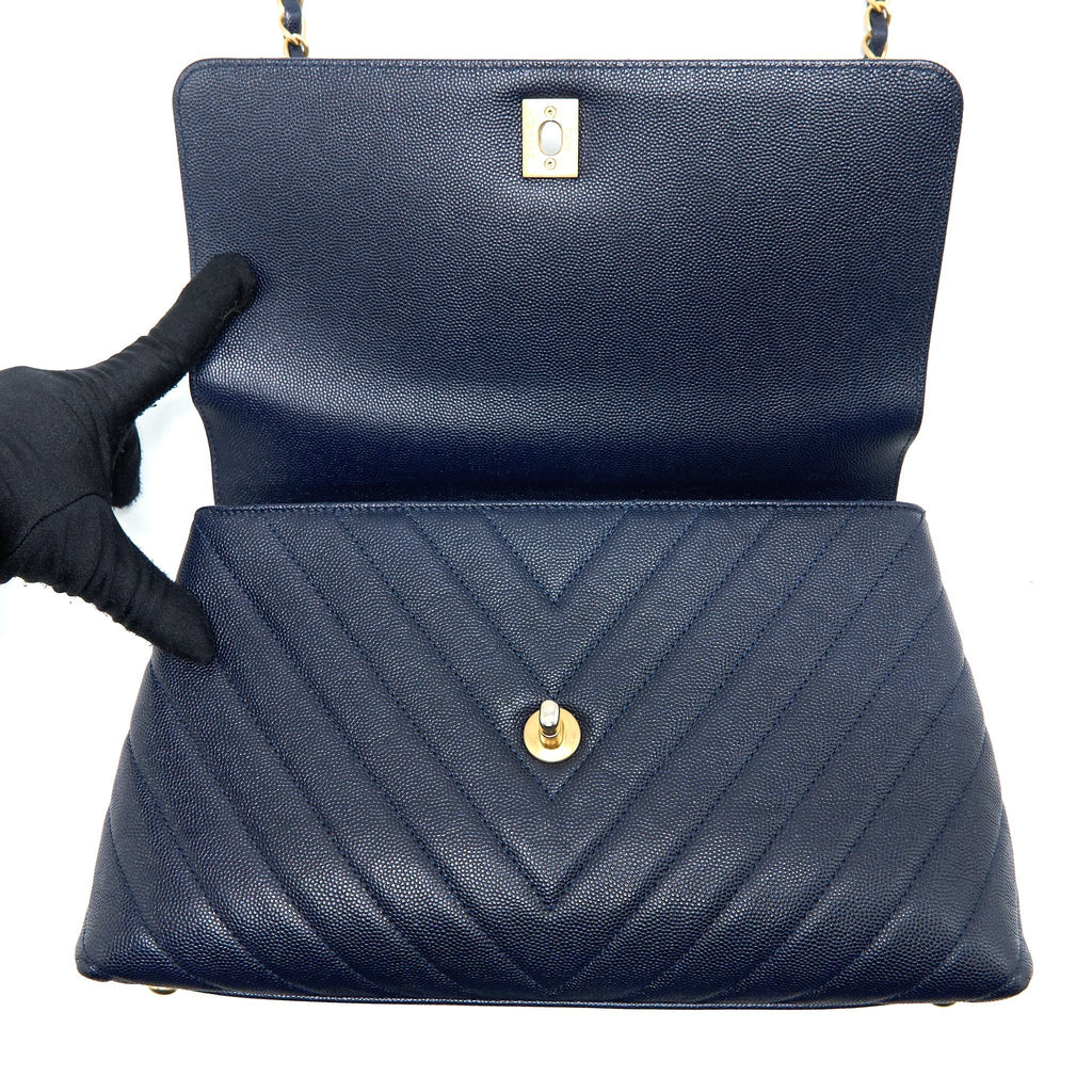 chanel-medium-chevron-coco-handle-bag-caviar-with-lizard-handle-navy-brushed-ghw