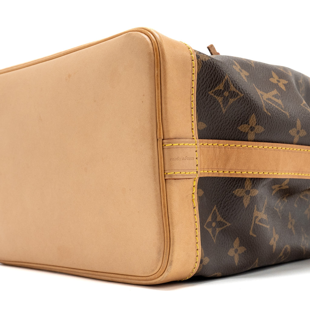 louis-vuitton-petit-noe-bb-monogram-canvas-ghw