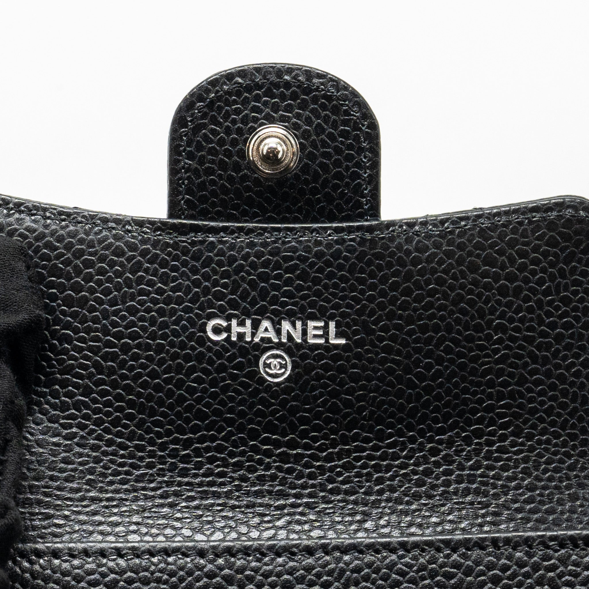 chanel-classic-flap-card-holder-caviar-black-shw-microchip-4