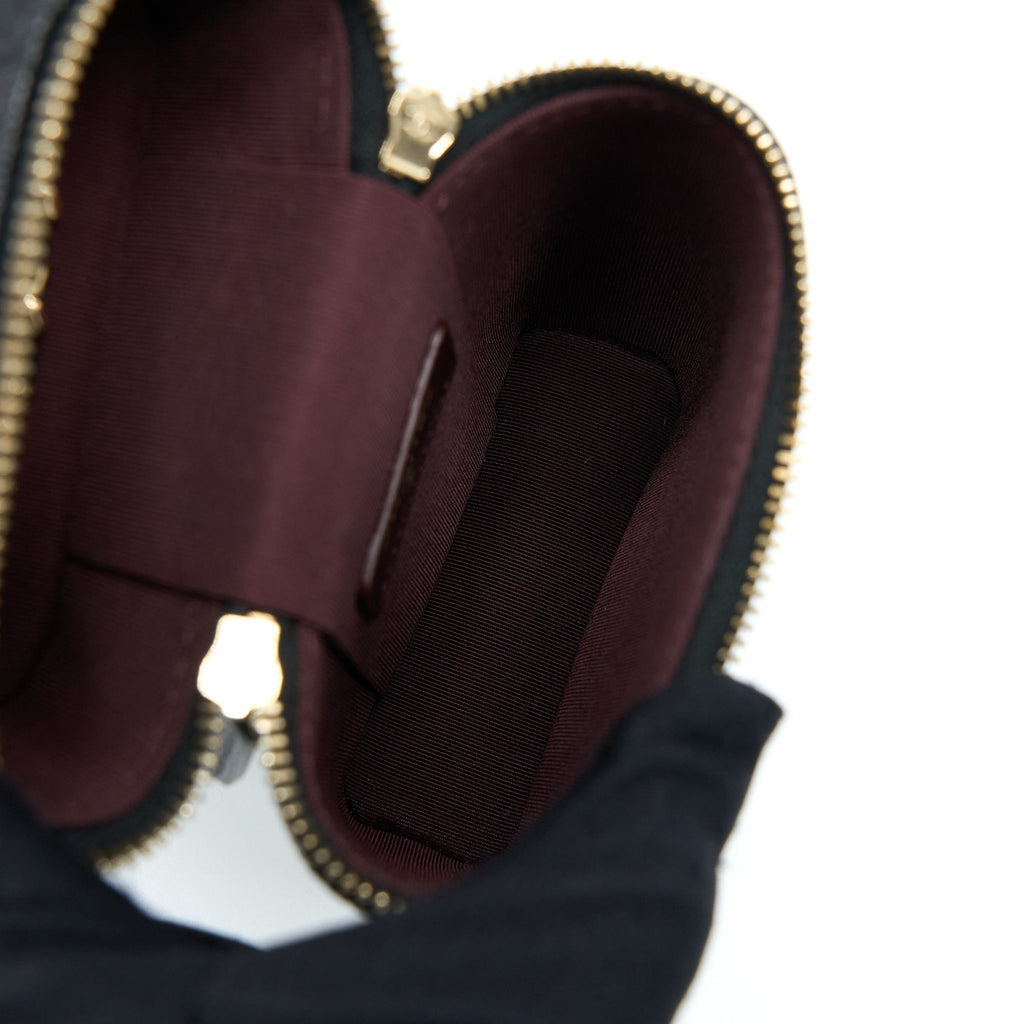 chanel-21k-vanity-phone-holder-with-chain-caviar-black-lghw