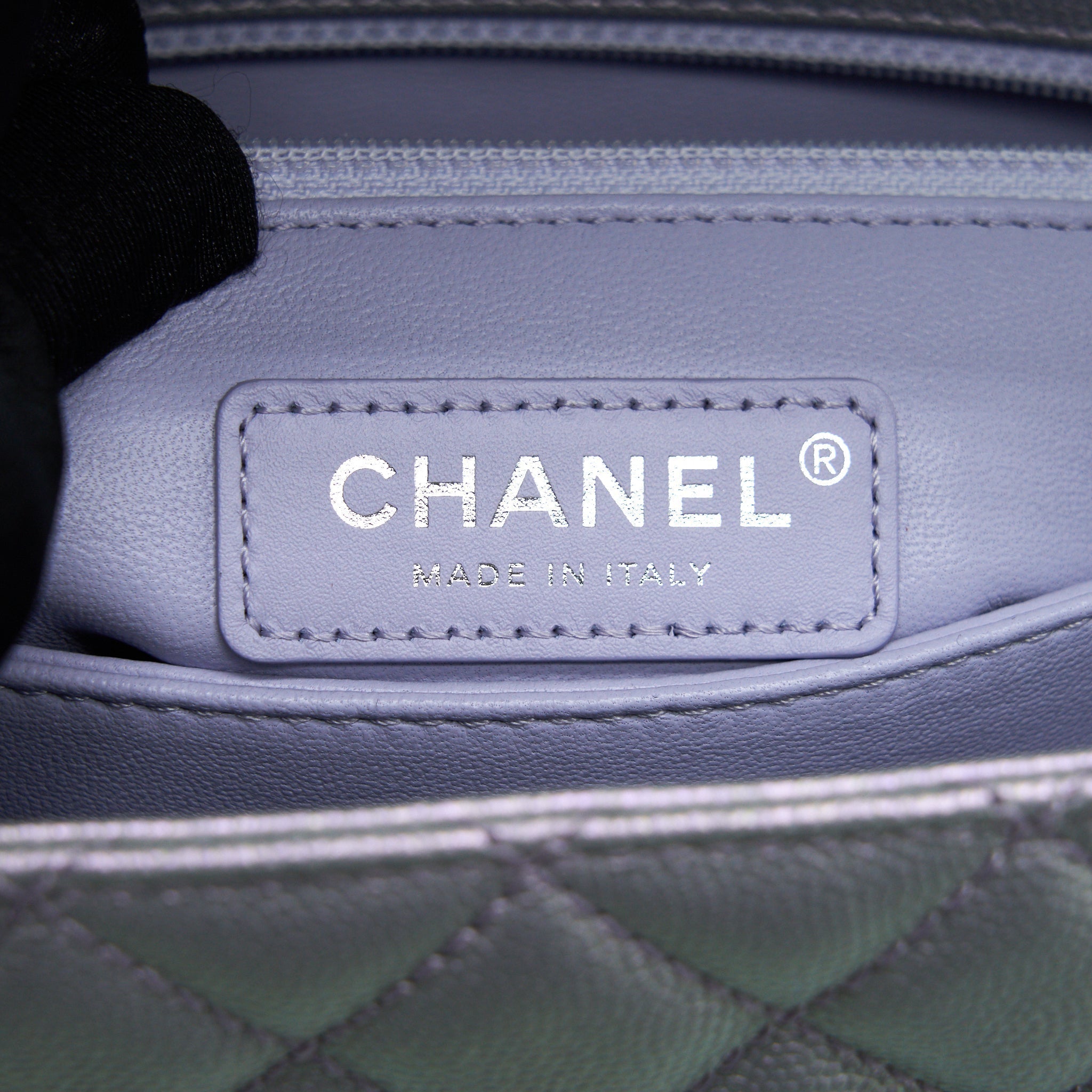 chanel-21k-small-coco-handle-24cm-iridescent-lilac-rainbow-hardware-microchip