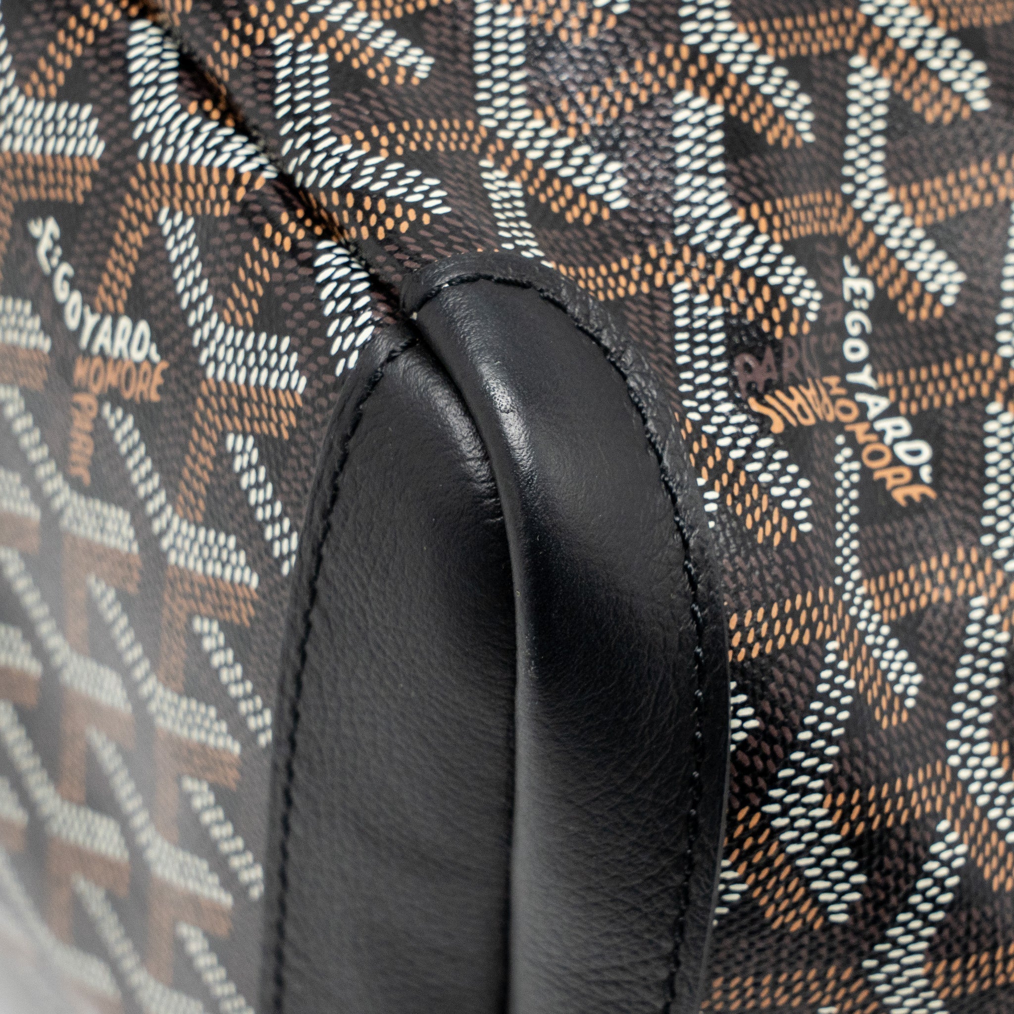 goyard-artois-mm-tote-bag-goyardine-canvas-calfskin-black-shw