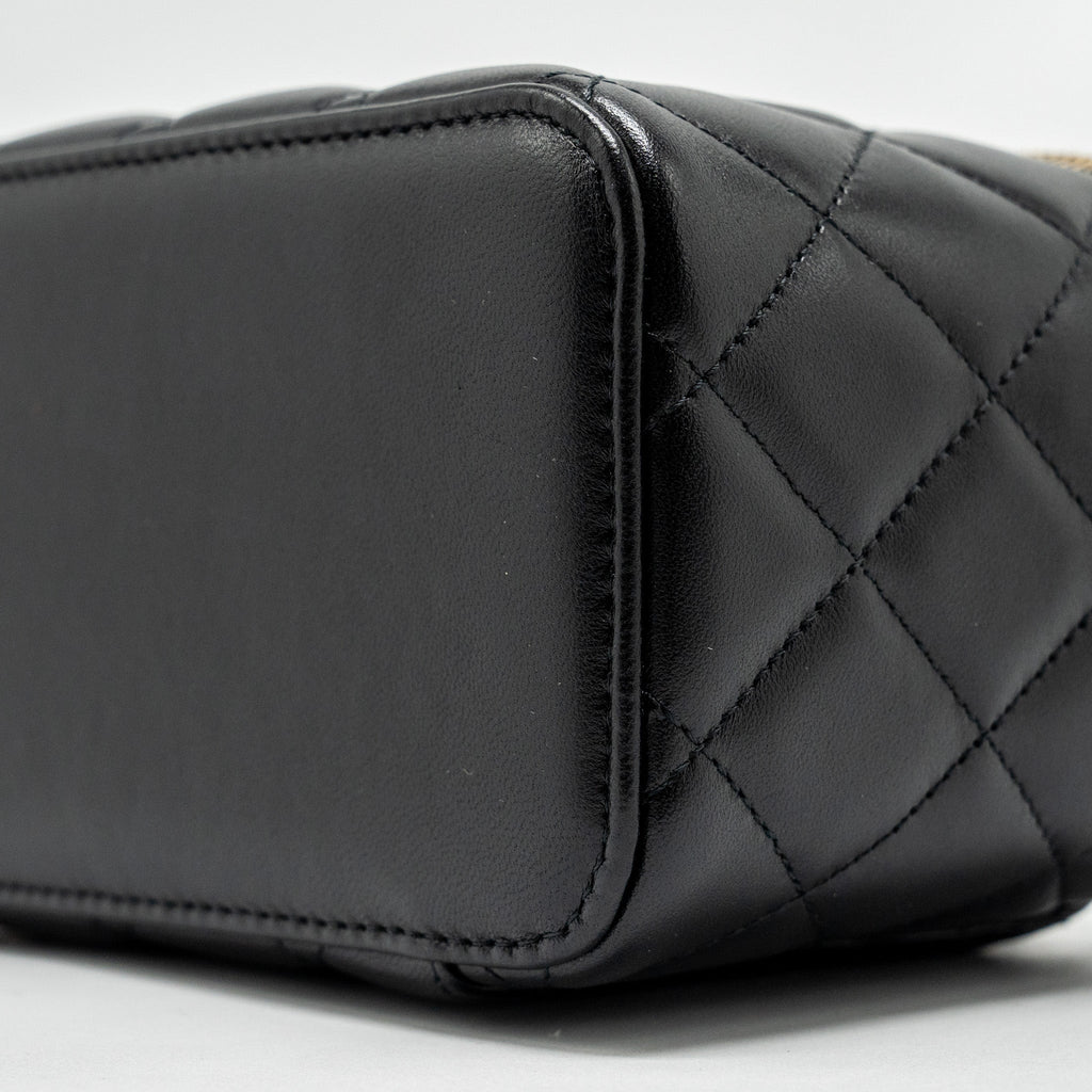 chanel-top-handle-long-vanity-with-chain-lambskin-black-ghw-1