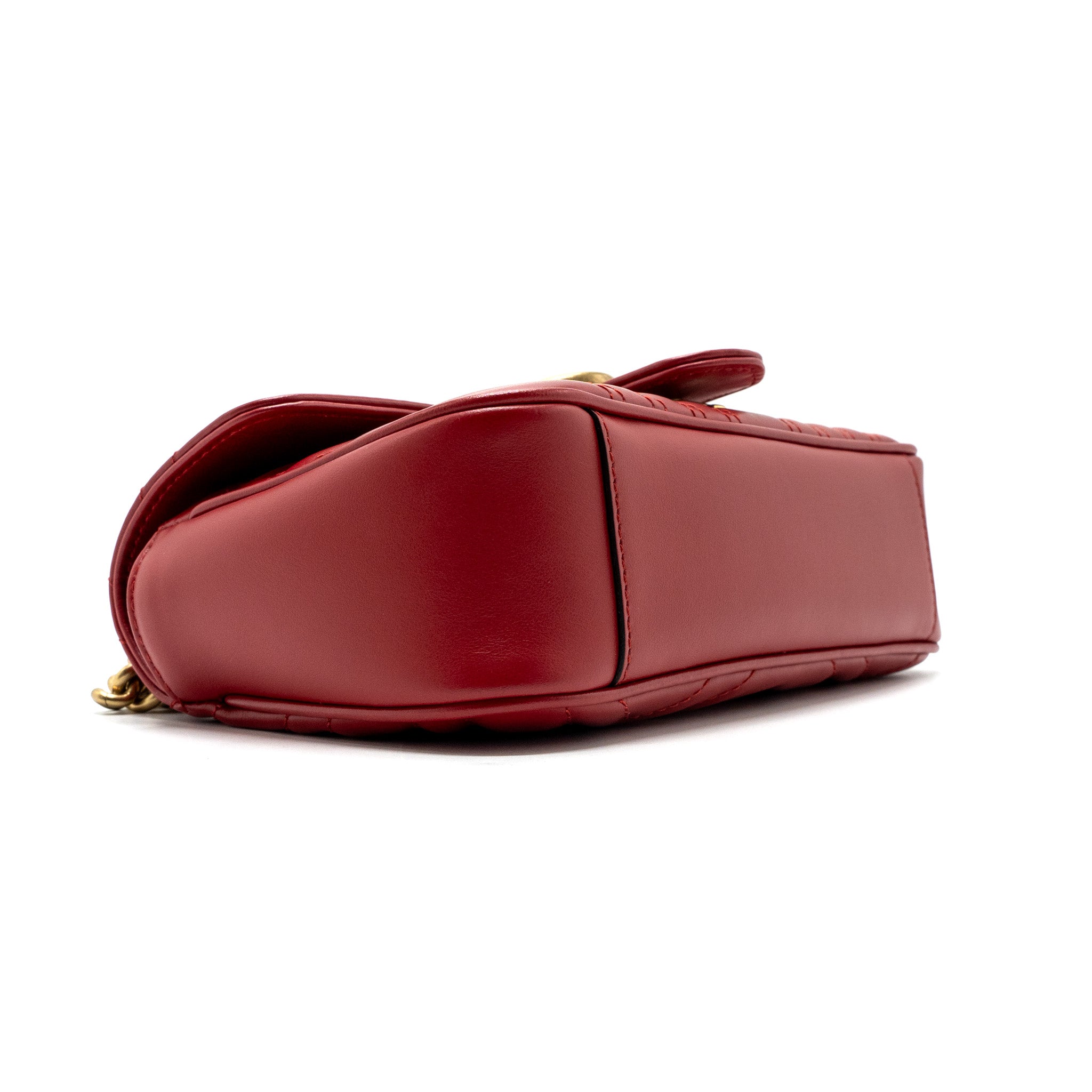 gucci-mini-gg-marmont-matelasse-calfskin-red-ghw