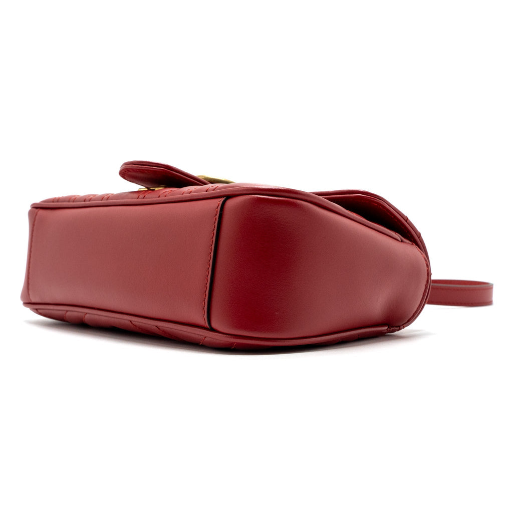 gucci-mini-gg-marmont-matelasse-calfskin-red-ghw