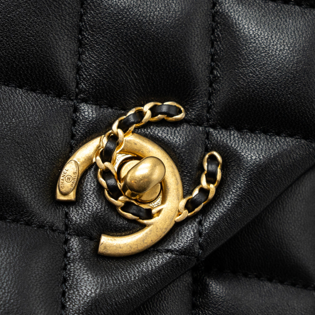 chanel-22a-button-on-chain-flap-shoulder-bag-lambskin-black-brushed-ghwmicrochip