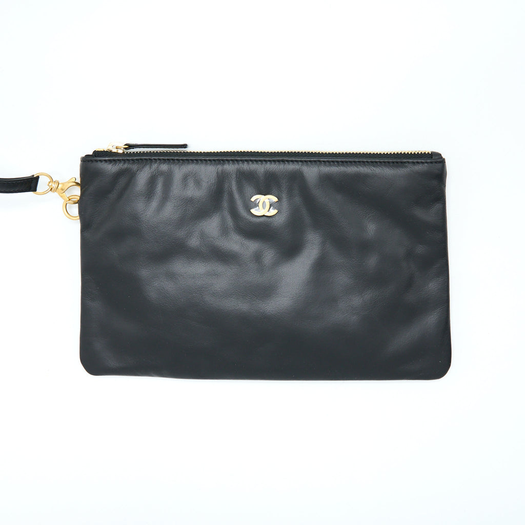 chanel-small-22-bag-shiny-calfskin-ghw-microchip