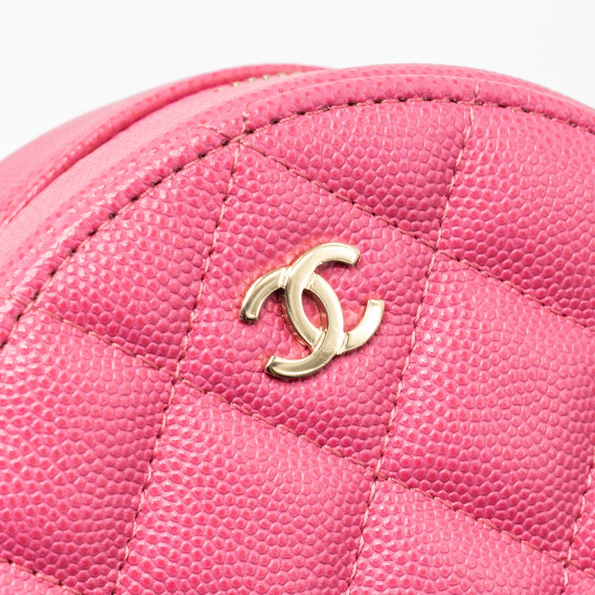 chanel-round-vanity-with-chain-caviar-pink-lghw