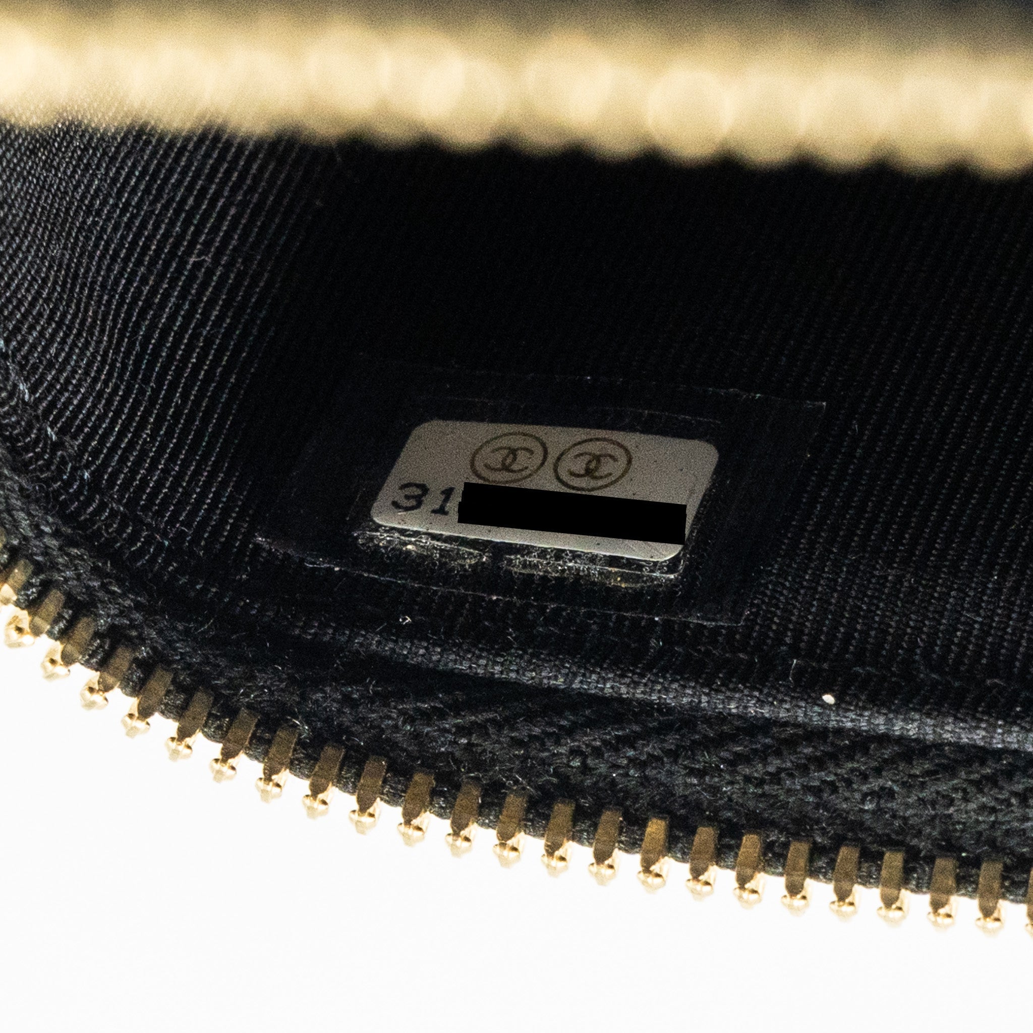 chanel-small-vanity-clutch-with-chain-cc-pearl-caviar-black-lghw-1