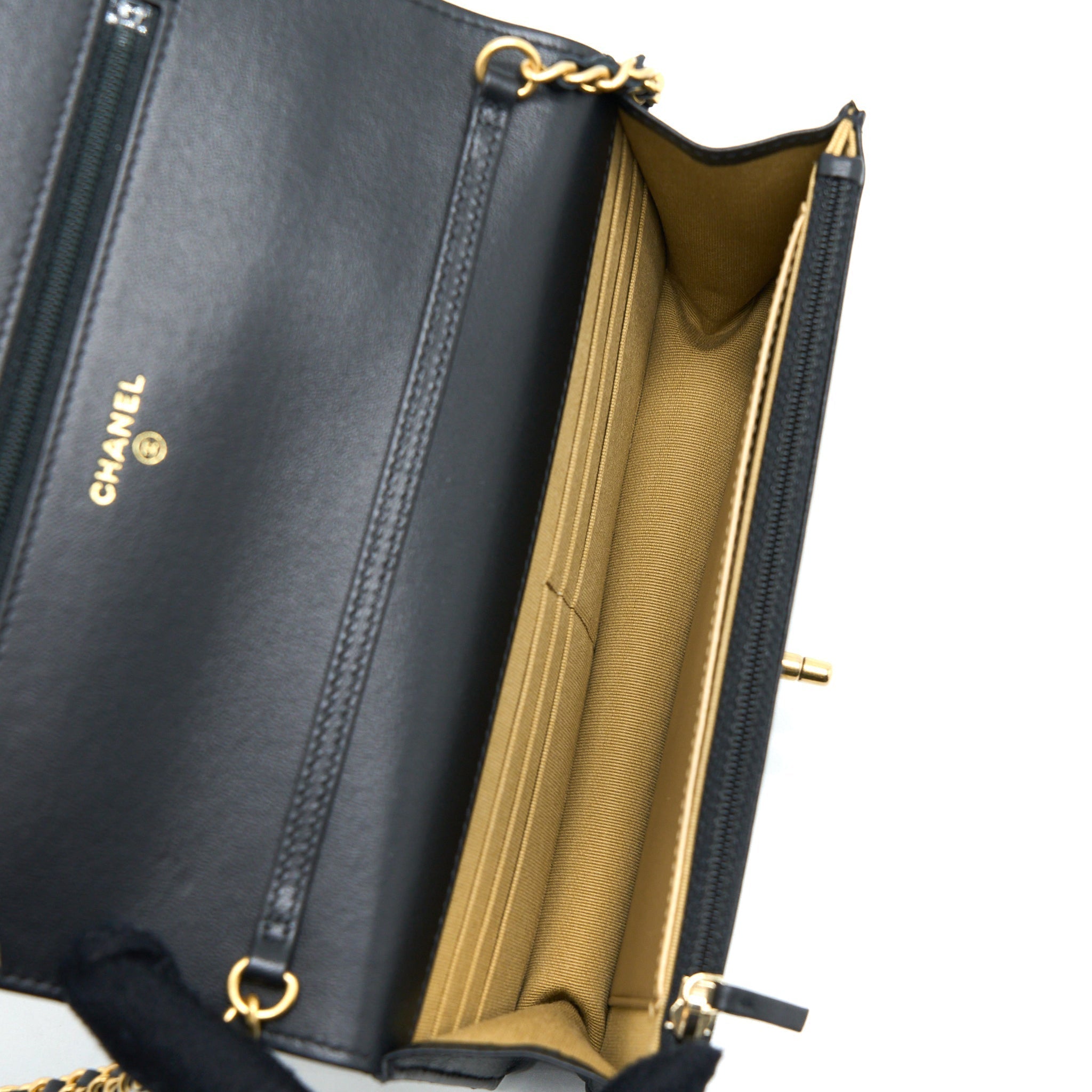 chanel-pearl-crush-wallet-on-chain-lambskin-black-ghw-microchip-7