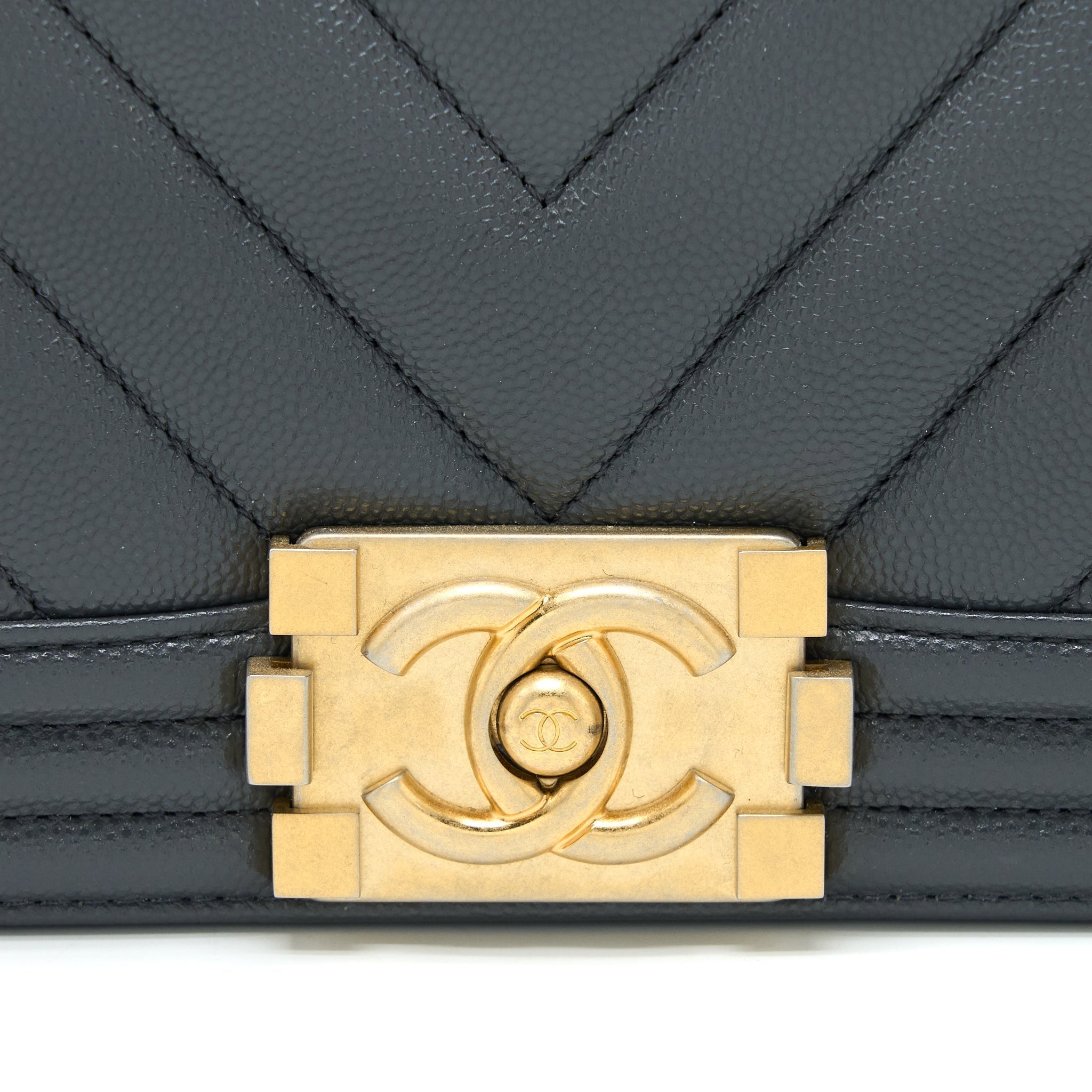 chanel-small-boy-bag-chevron-caviar-dark-grey-brushed-ghw-microchip