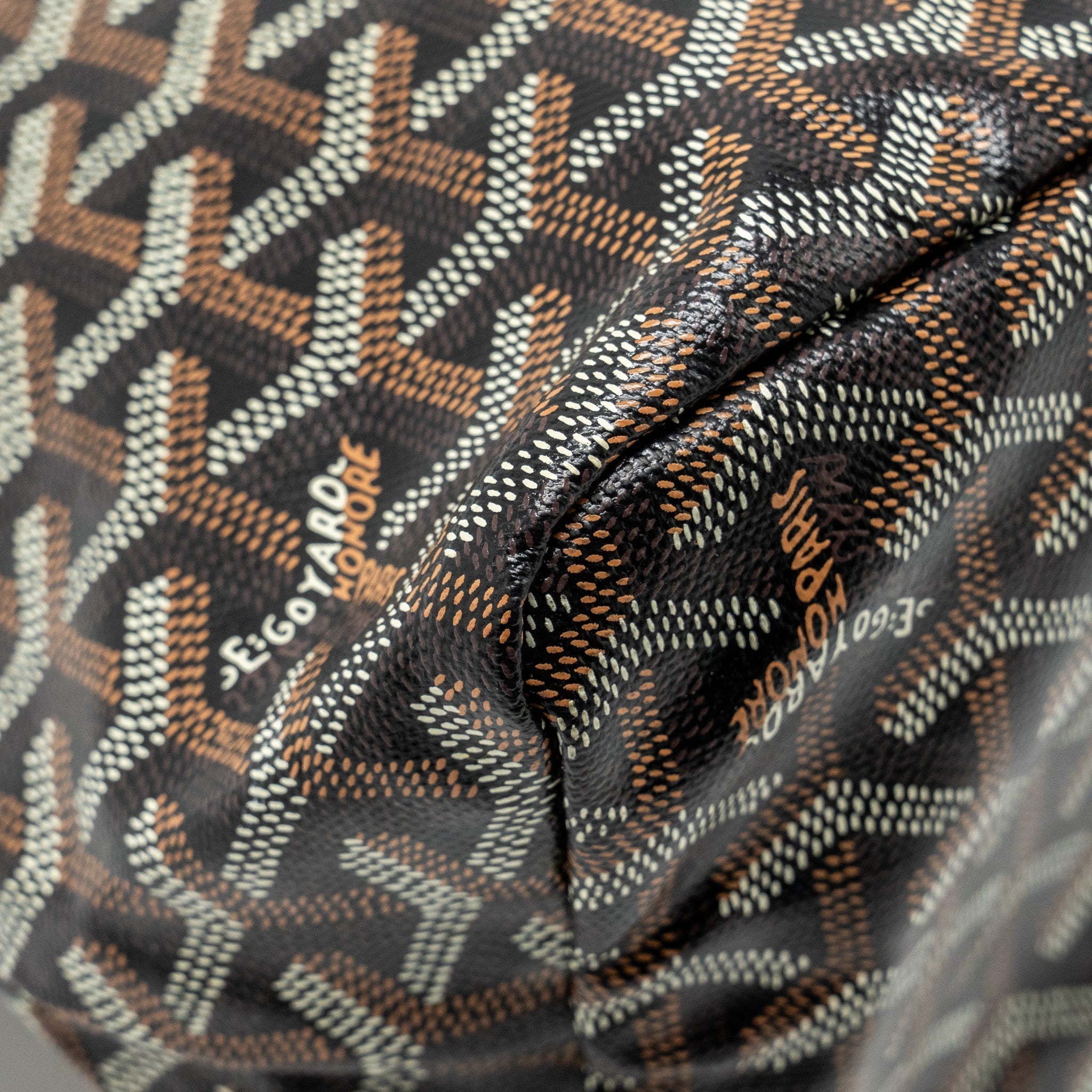 goyard-boheme-hobo-bag-goyardine-canvas-calfskin-black-shw-copy