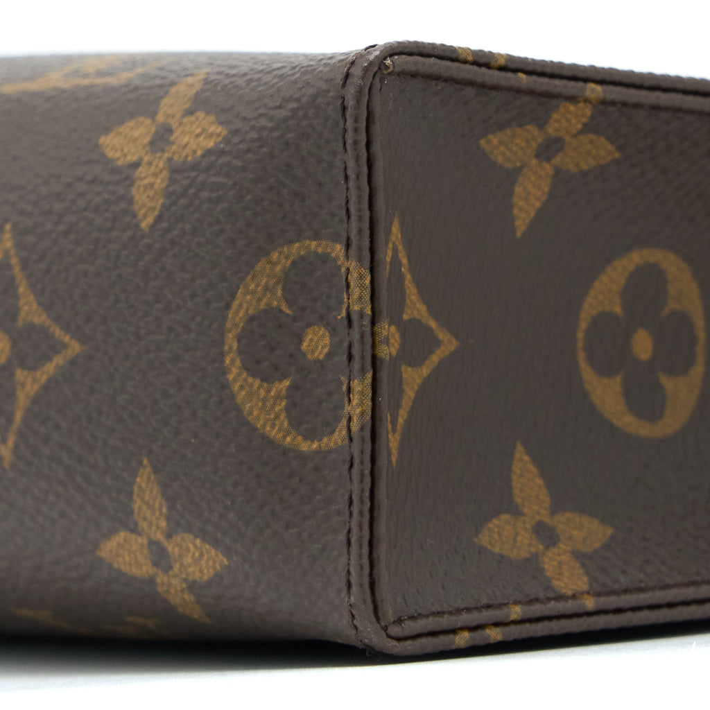 louis-vuitton-toiletry-pochette-26-monogram-canvas-ghw-2