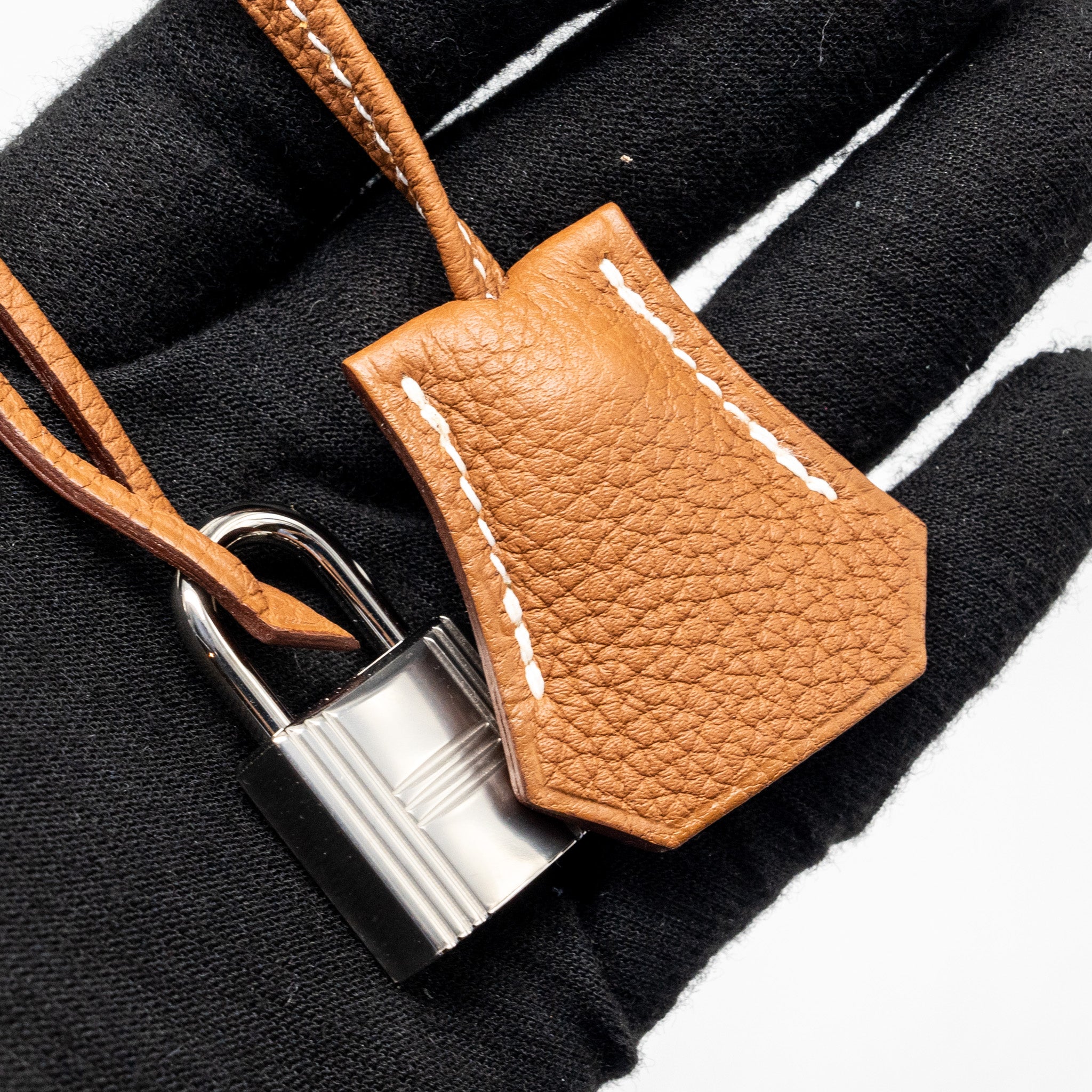 hermes-birkin-25-togo-gold-shw-stamp-c