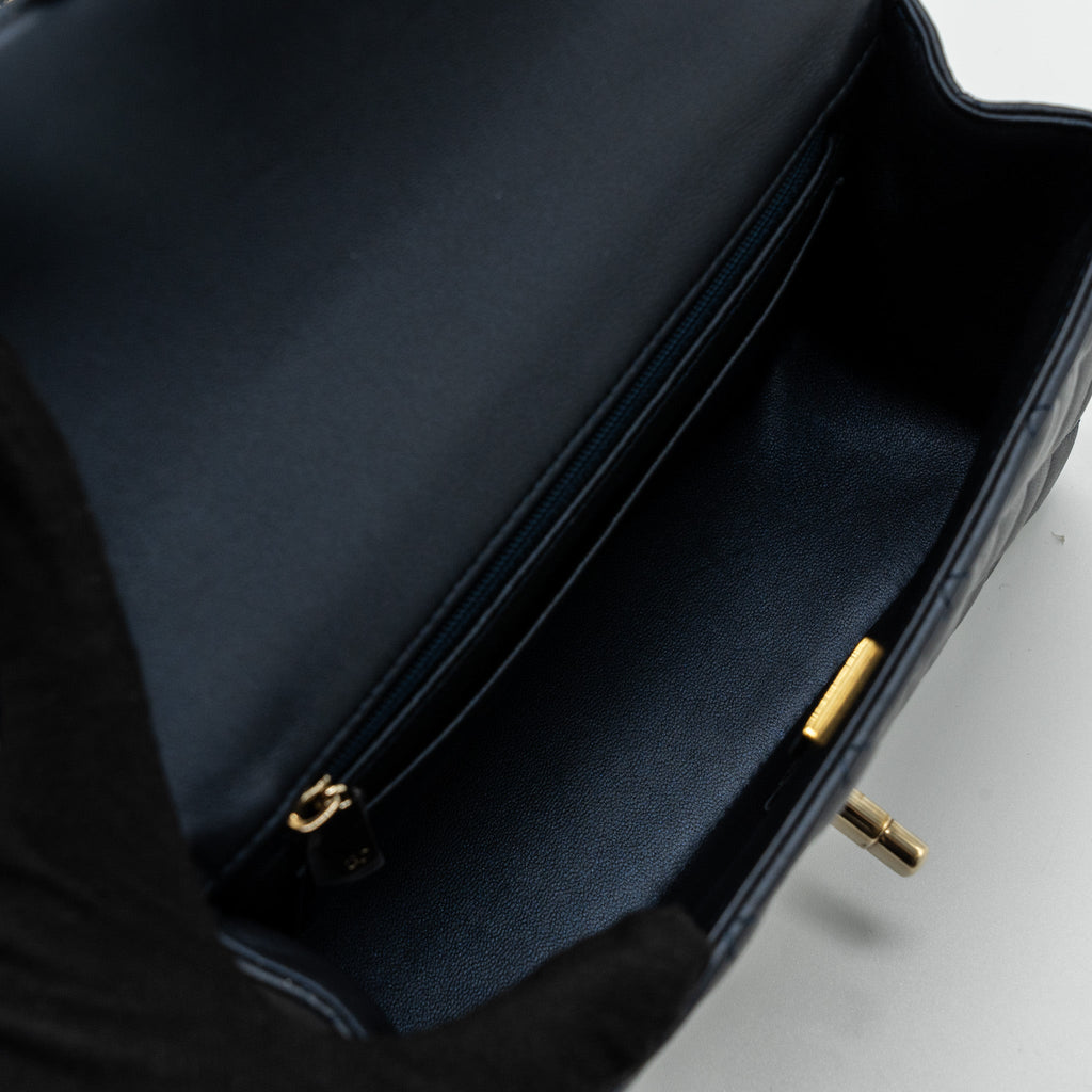 chanel-22a-top-handle-mini-rectangular-flap-bag-lambskin-dark-blue-lghwmicrochip