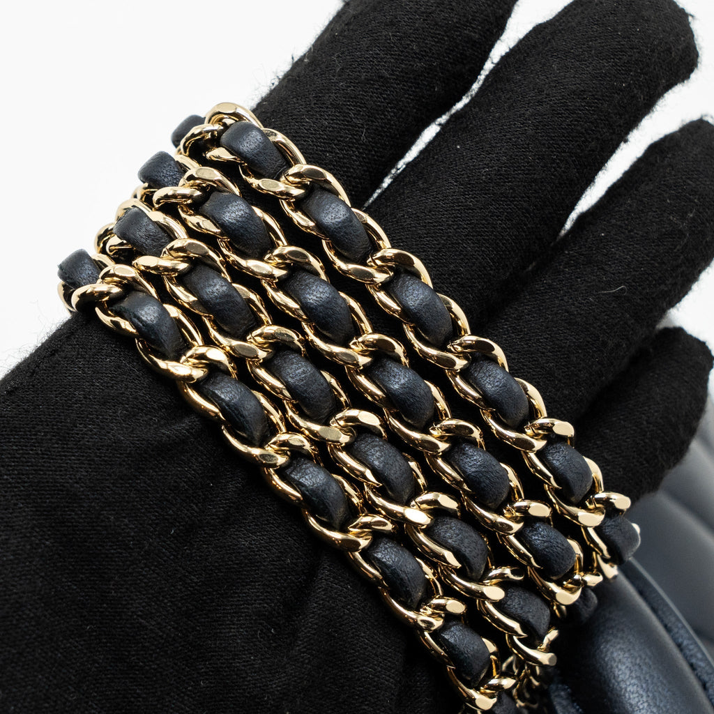 chanel-22a-top-handle-mini-rectangular-flap-bag-lambskin-dark-blue-lghwmicrochip