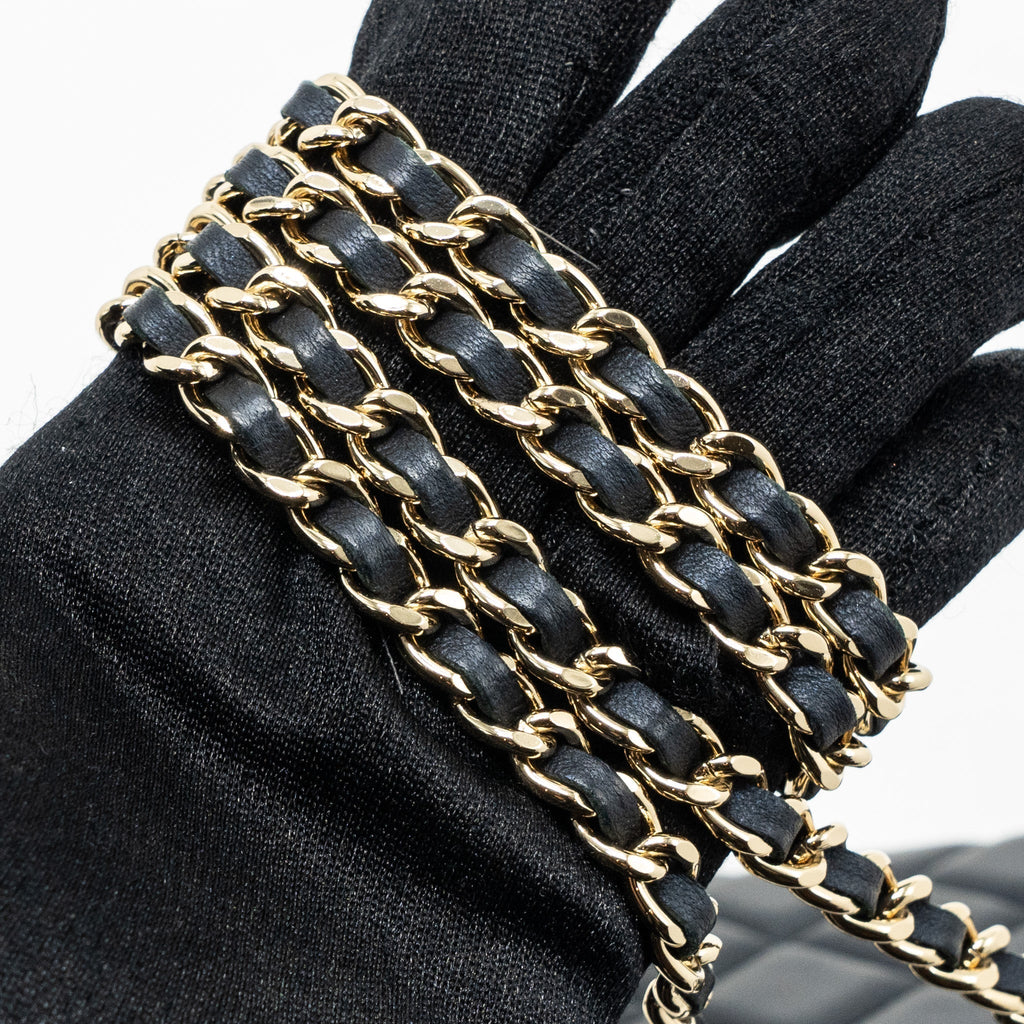 chanel-top-handle-mini-flap-bag-pearly-lambskin-dark-blue-lghwmicrochip