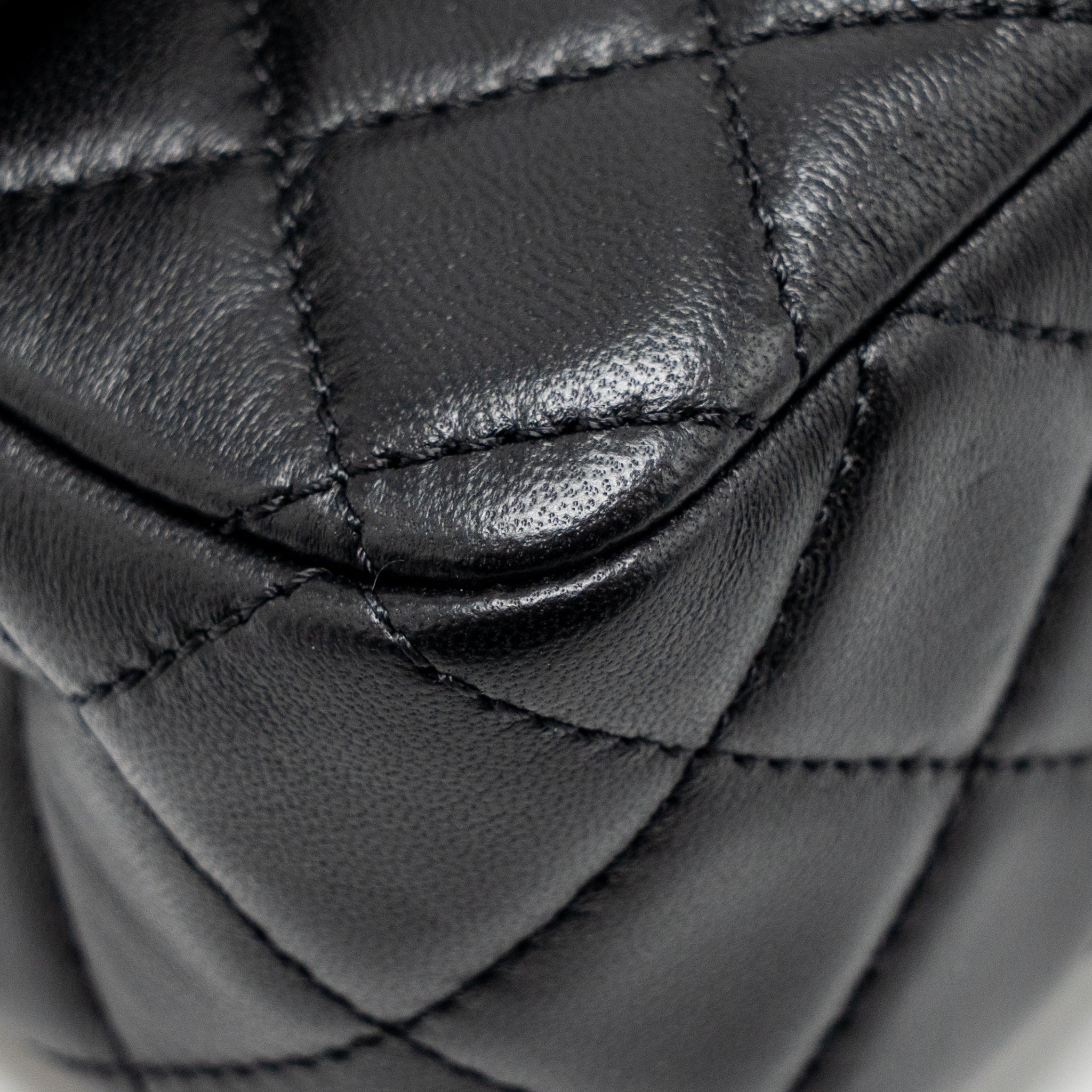 chanel-pearl-crush-mini-rectangular-flap-bag-lambskin-black-ghw-microchip-5