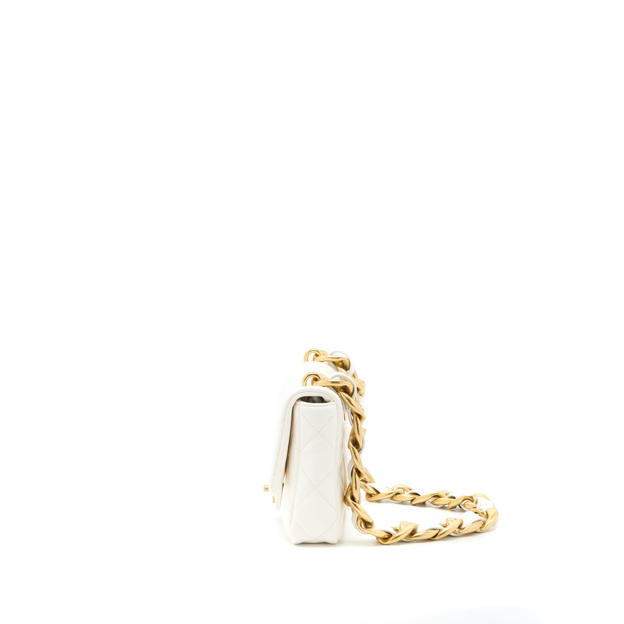 chanel-22s-giant-chain-falp-shoulder-bag-lambskin-white-ghw-microchip
