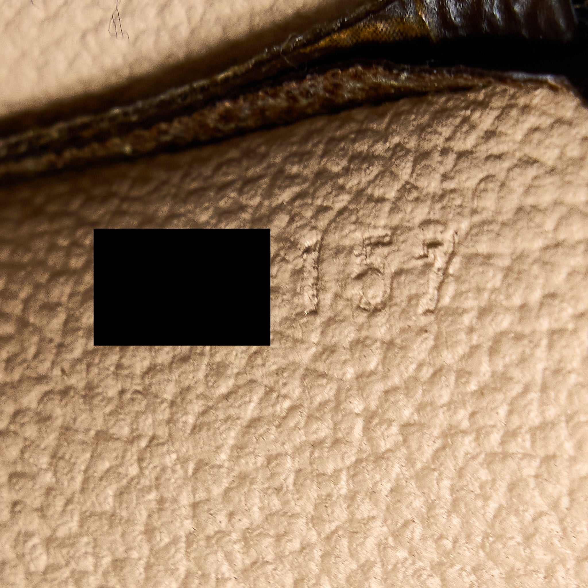 louis-vuitton-toiletry-pochette-26-monogram-canvas-ghw-2