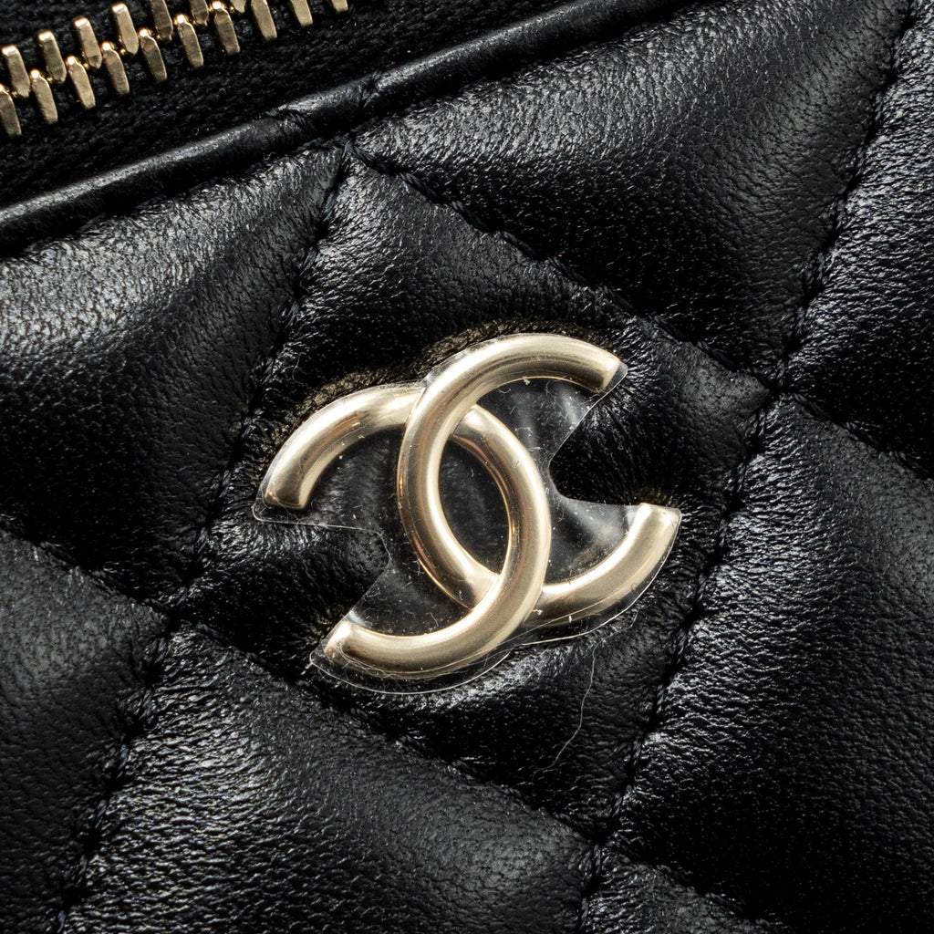 chanel-top-handle-long-vanity-with-chain-lambskin-black-lghw-microchip
