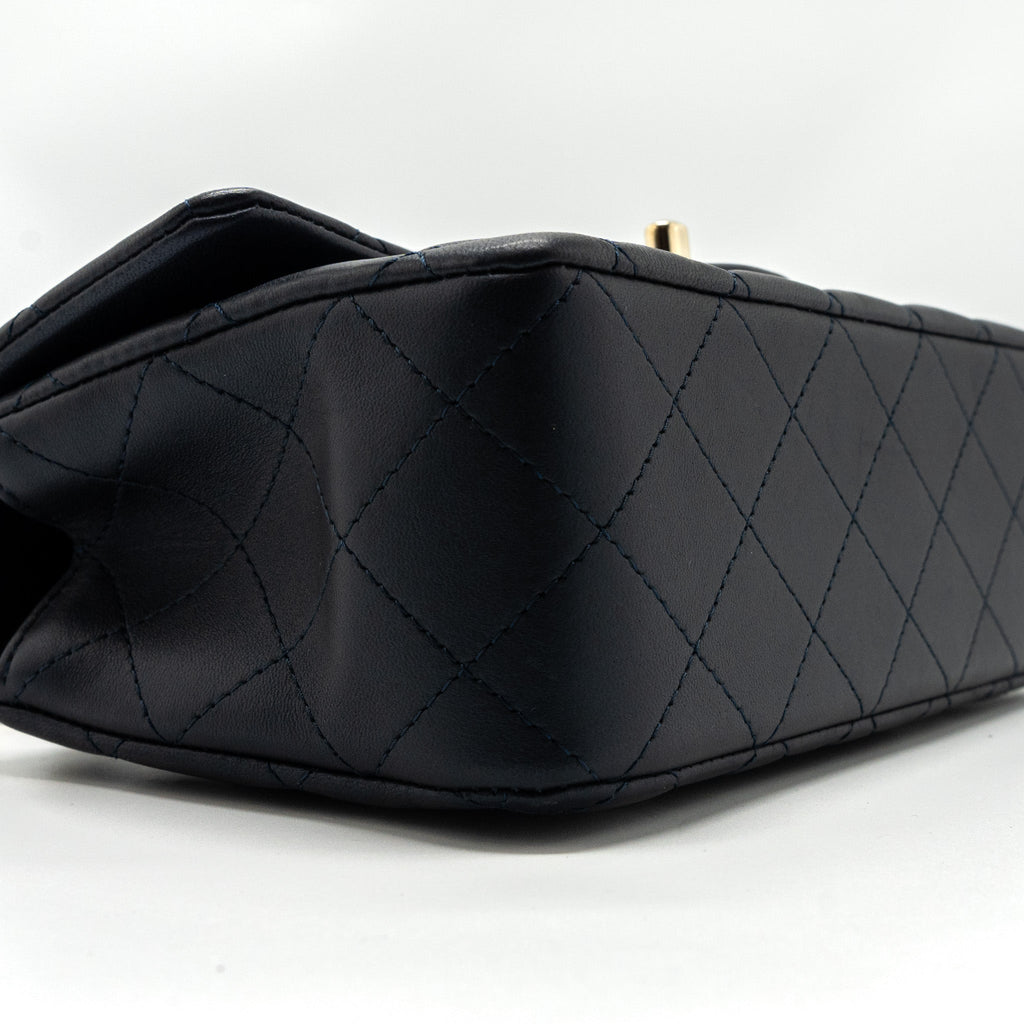 chanel-22a-top-handle-mini-rectangular-flap-bag-lambskin-dark-blue-lghwmicrochip