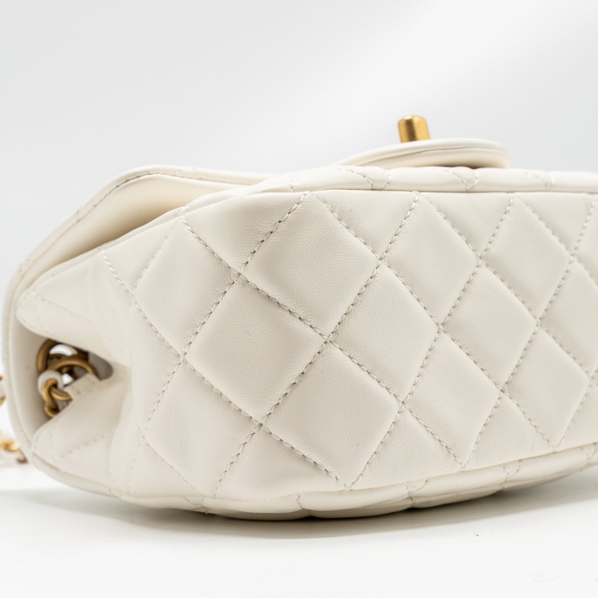 chanel-pearl-crush-mini-square-flap-bag-lambskin-white-ghw-microchip