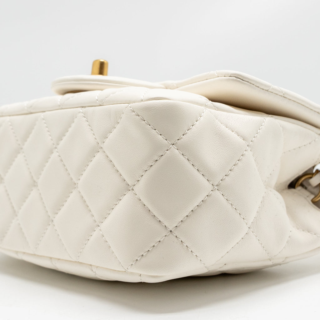 chanel-pearl-crush-mini-square-flap-bag-lambskin-white-ghw-microchip