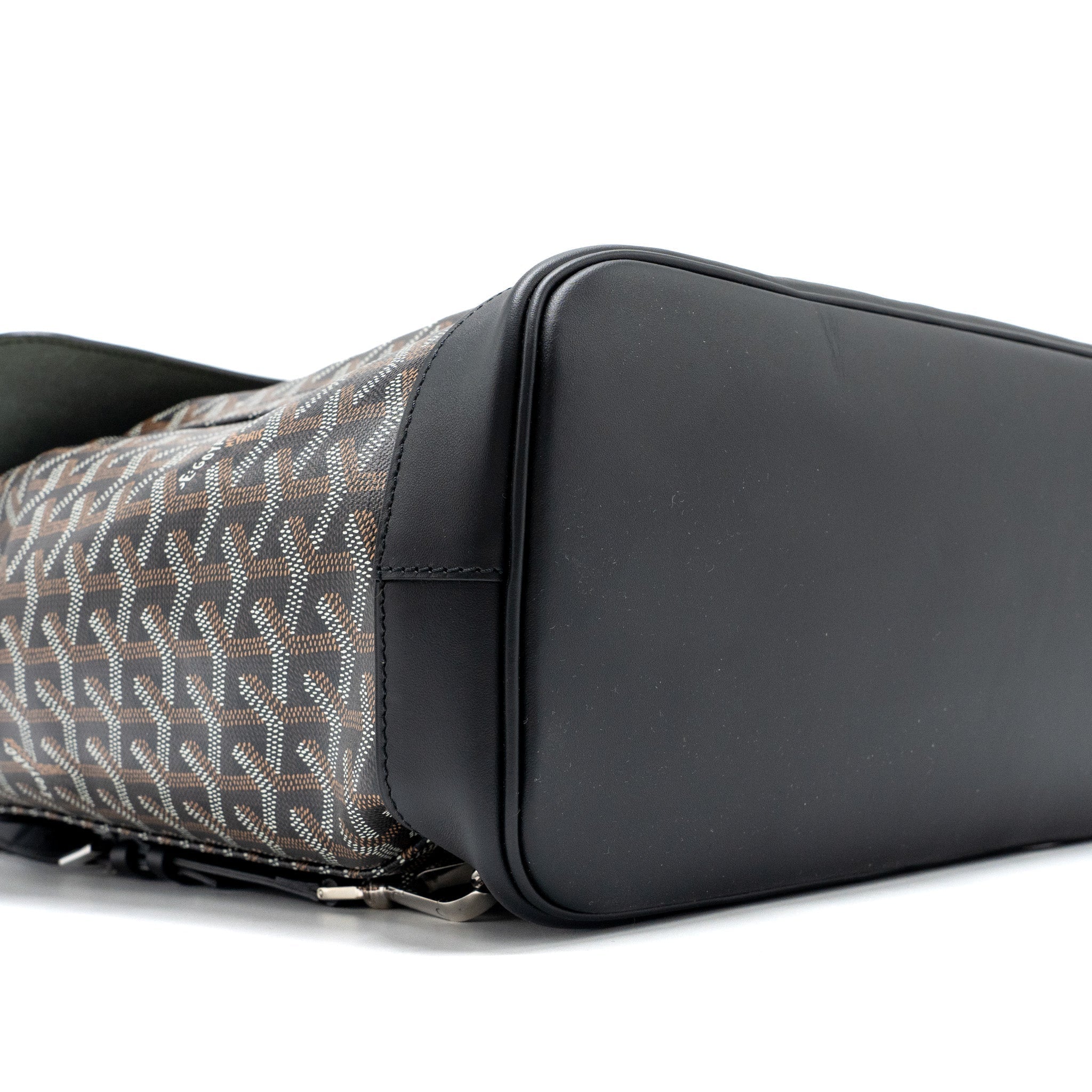 goyard-alpin-backpack-goyardline-canvas-black-shw