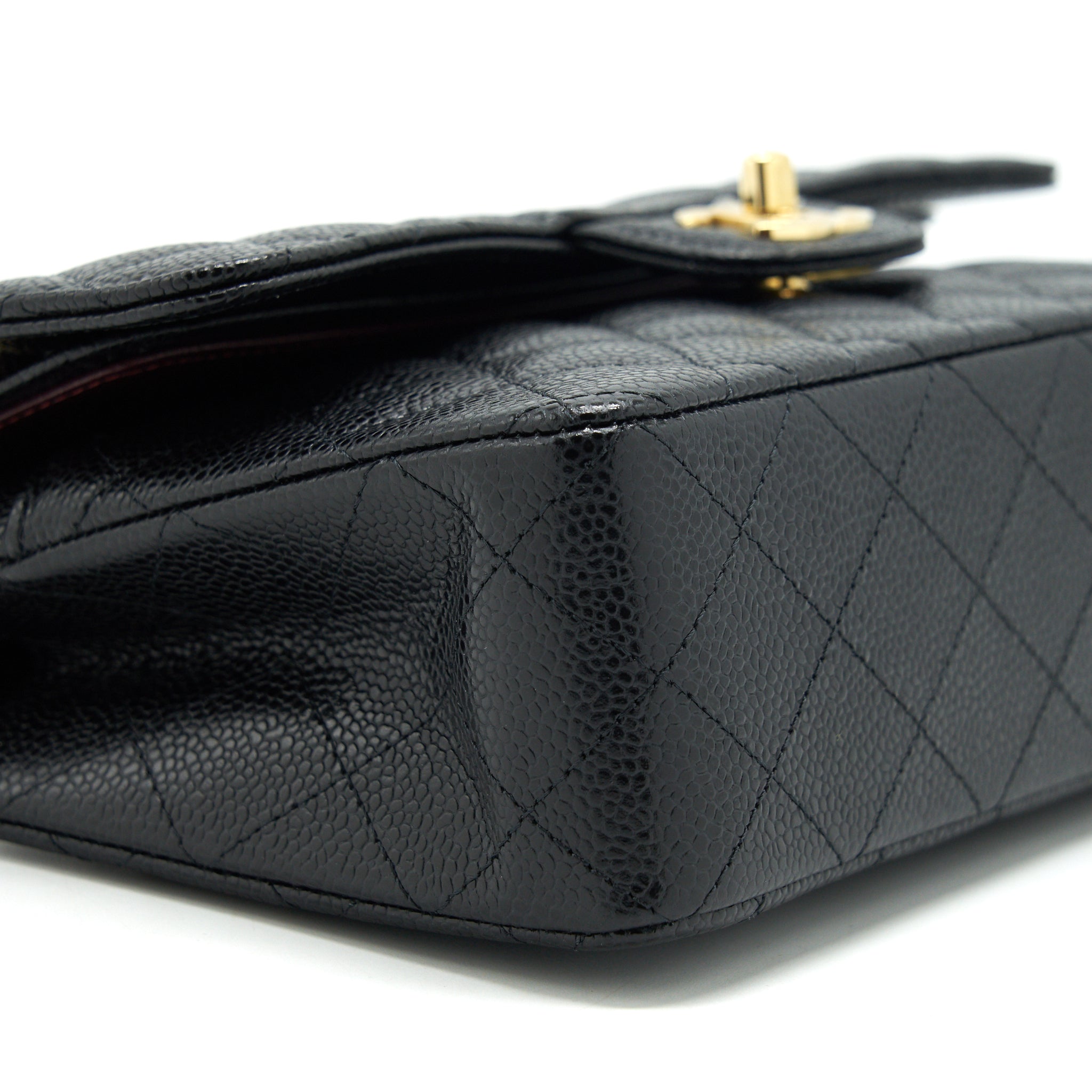 chanel-22c-caviar-small-classic-double-flap-bag-black-ghw