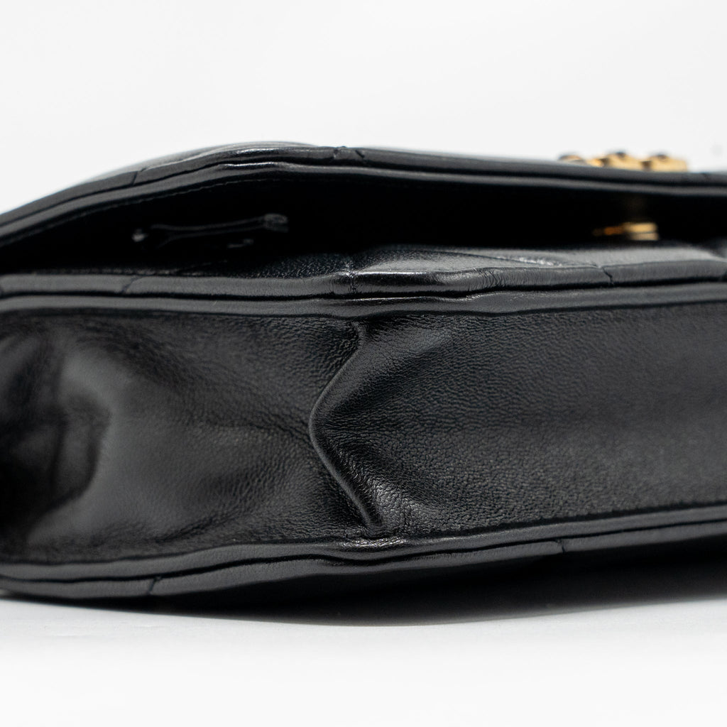 chanel-19-wallet-on-chain-lambskin-black-multicolour-hardware-2
