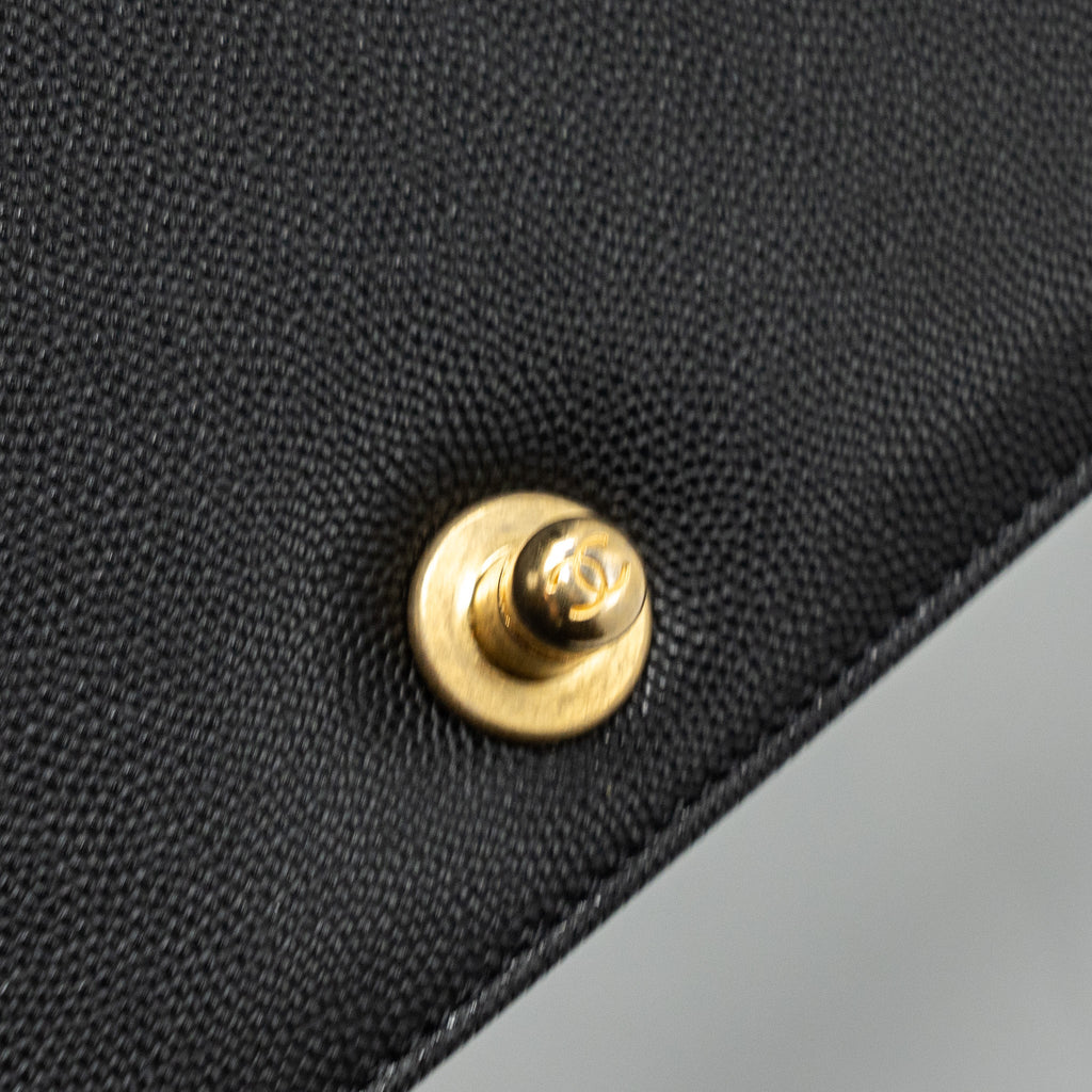 chanel-medium-boy-bag-caviar-black-brushed-ghw-microchip-1