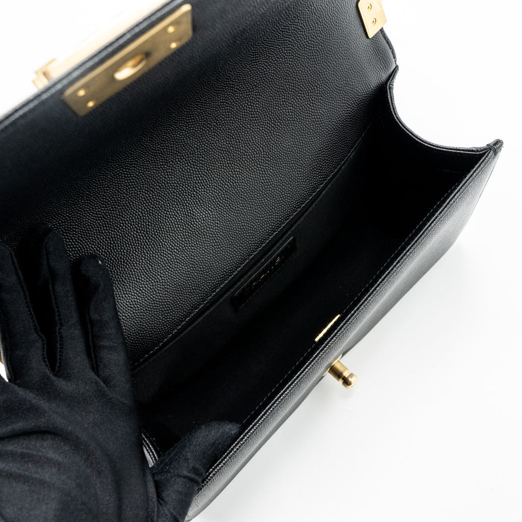 chanel-medium-boy-bag-caviar-black-brushed-ghw-microchip-1