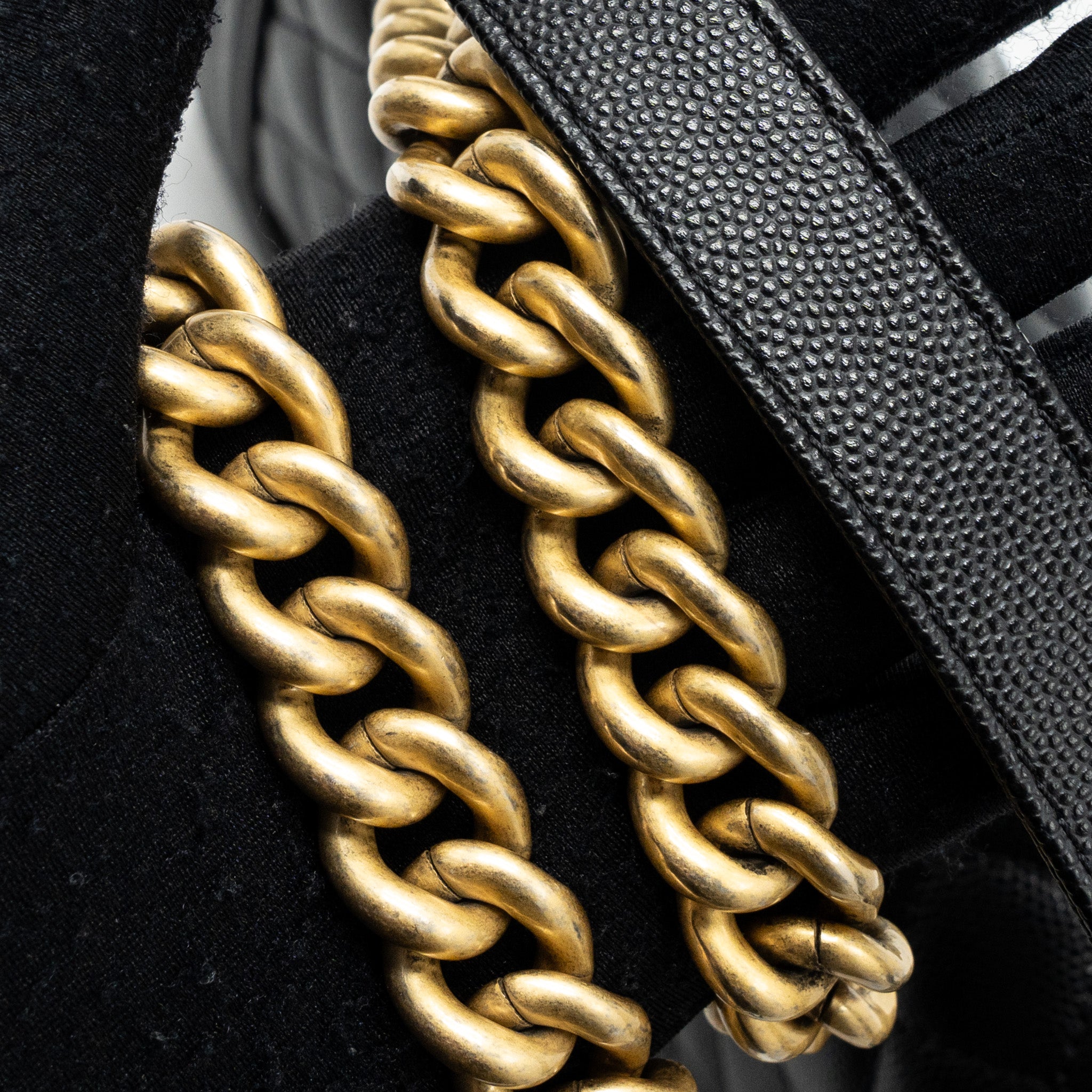 chanel-medium-boy-bag-caviar-black-brushed-ghw-microchip-1