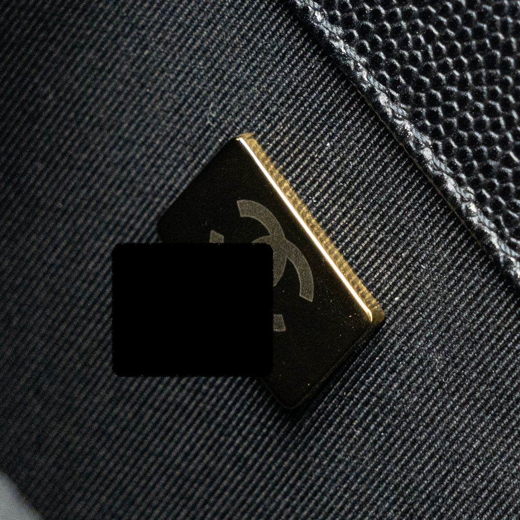 chanel-medium-boy-bag-caviar-black-brushed-ghw-microchip-1