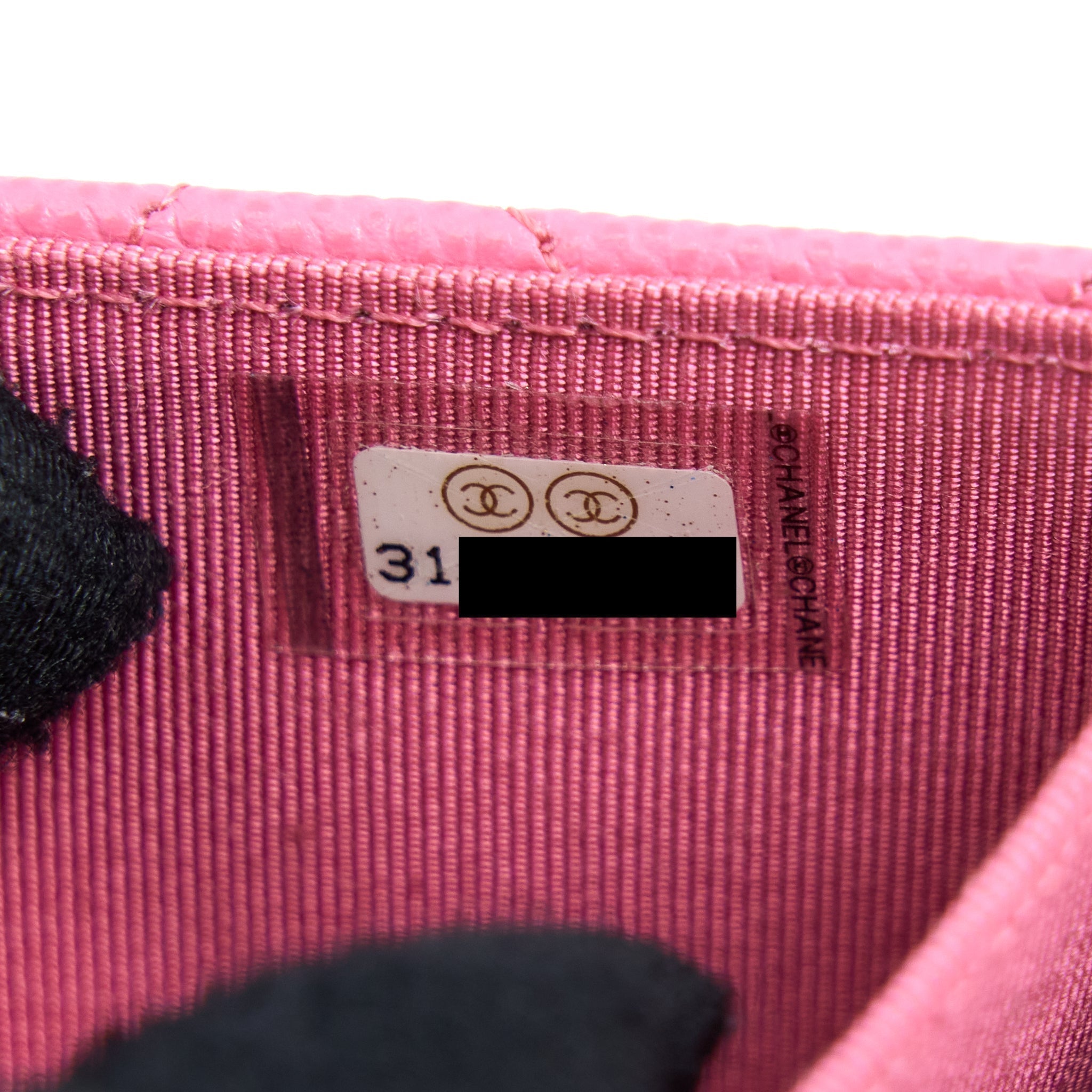 chanel-mini-flap-card-holder-caviar-pink-lghw