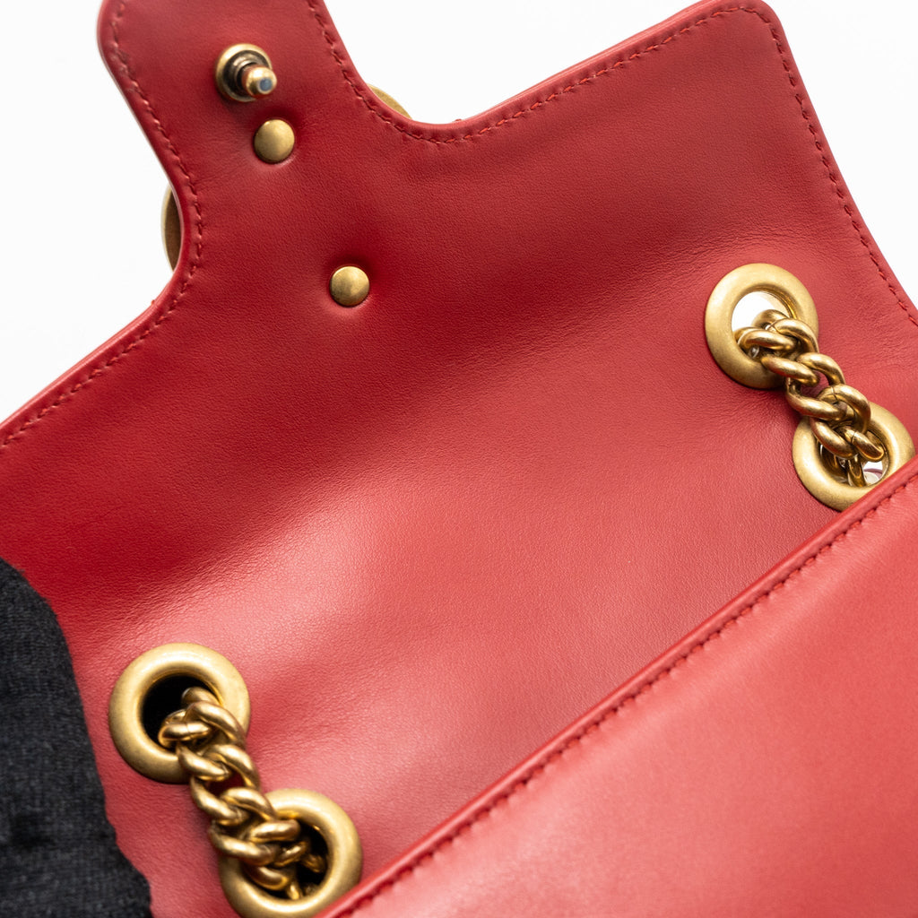gucci-mini-gg-marmont-matelasse-calfskin-red-ghw